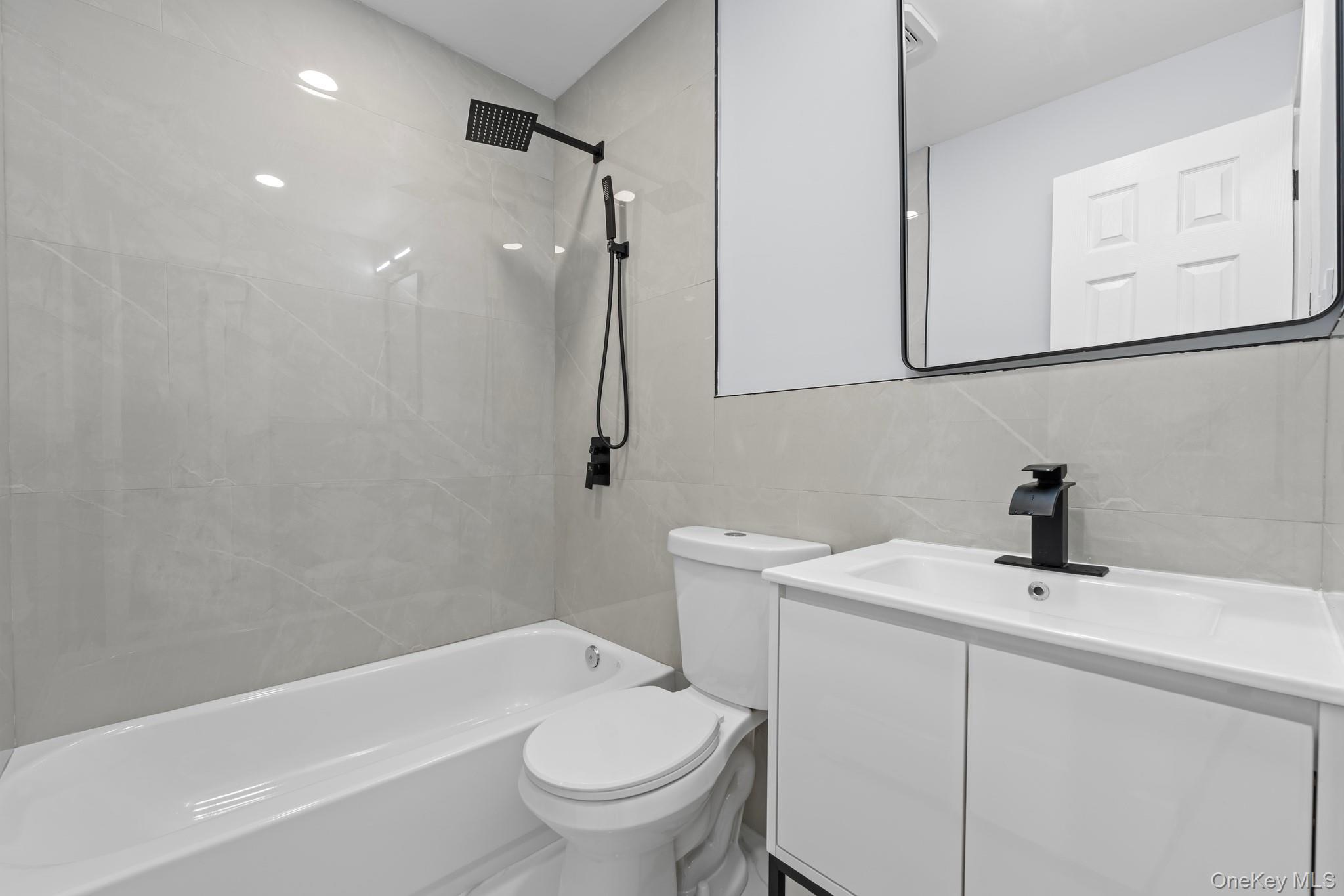 Single Family Van Siclen Brooklyn, NY 11207, MLS-928953-23