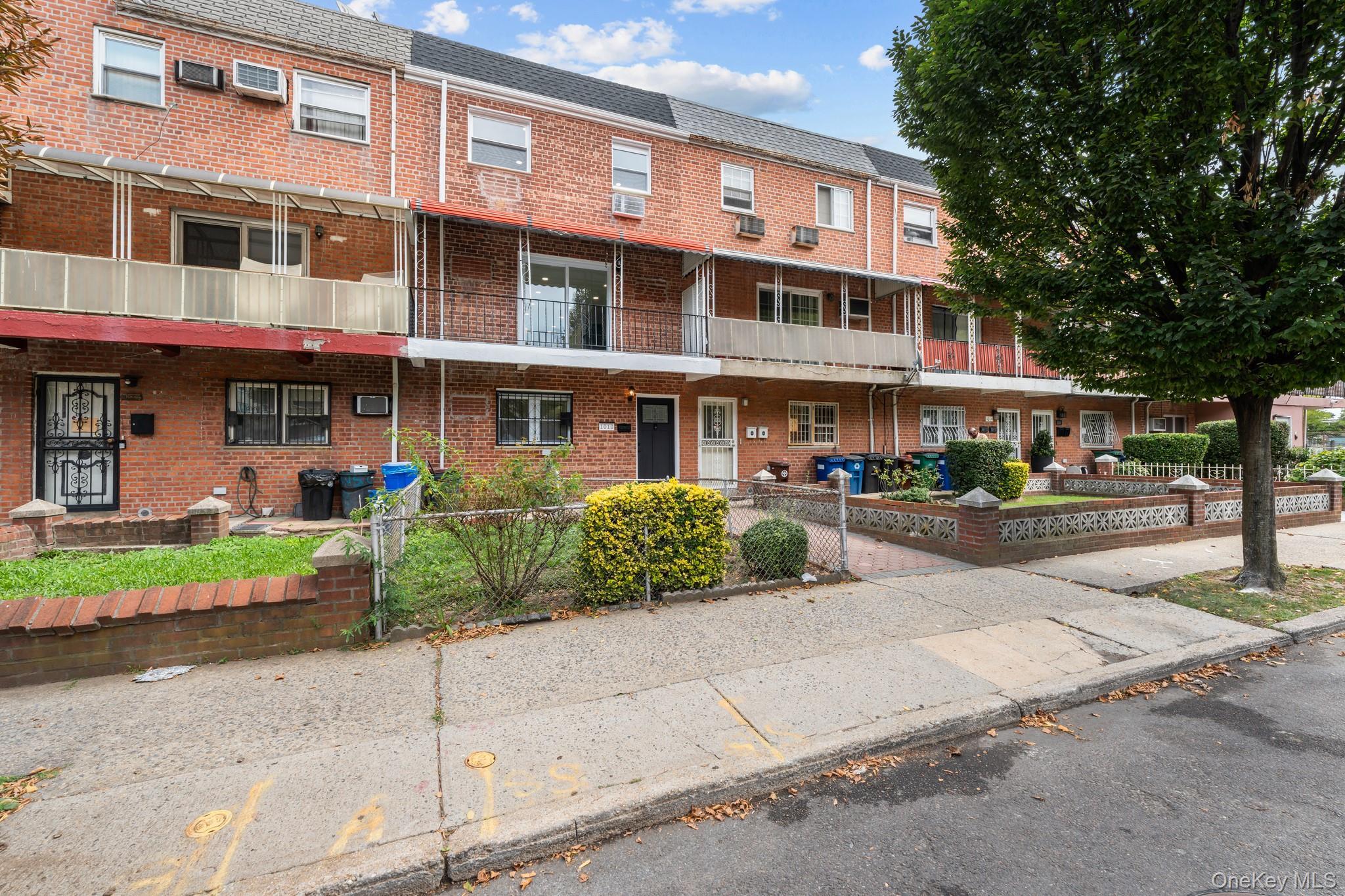 Single Family Van Siclen Brooklyn, NY 11207, MLS-928953-28