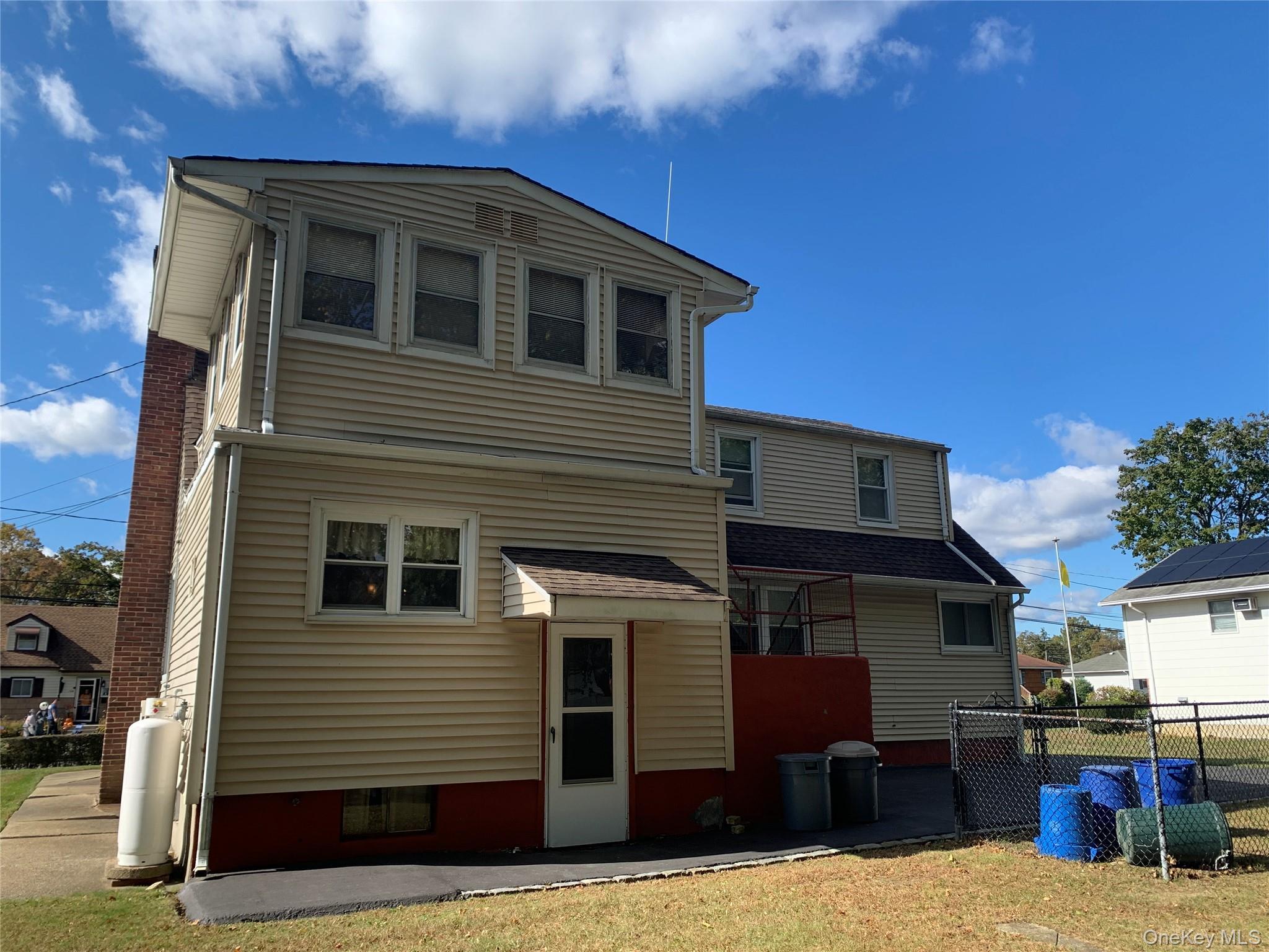 Single Family Eastwood  Suffolk County, NY 11729, MLS-928961-2
