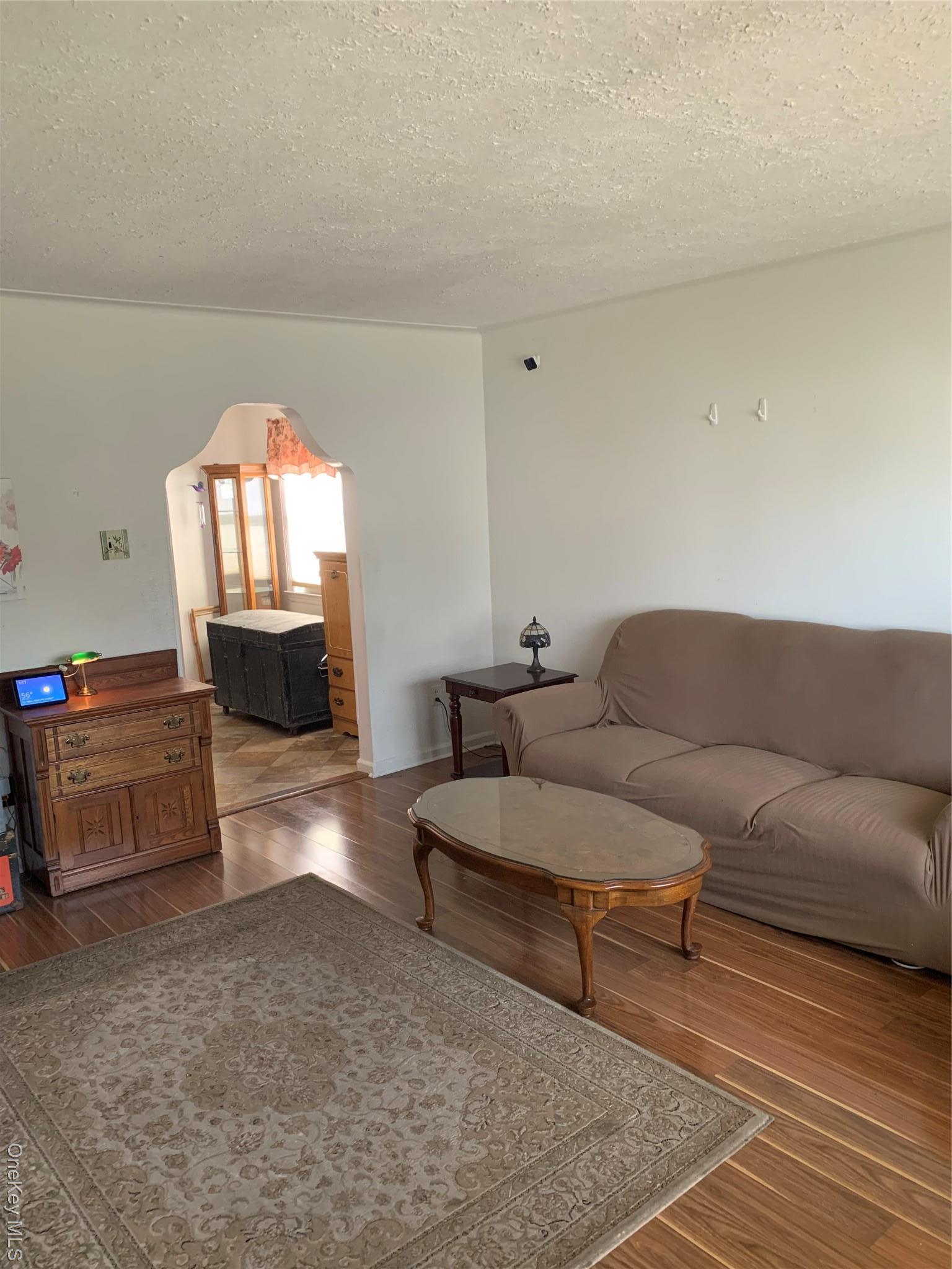 Single Family Eastwood  Suffolk County, NY 11729, MLS-928961-6