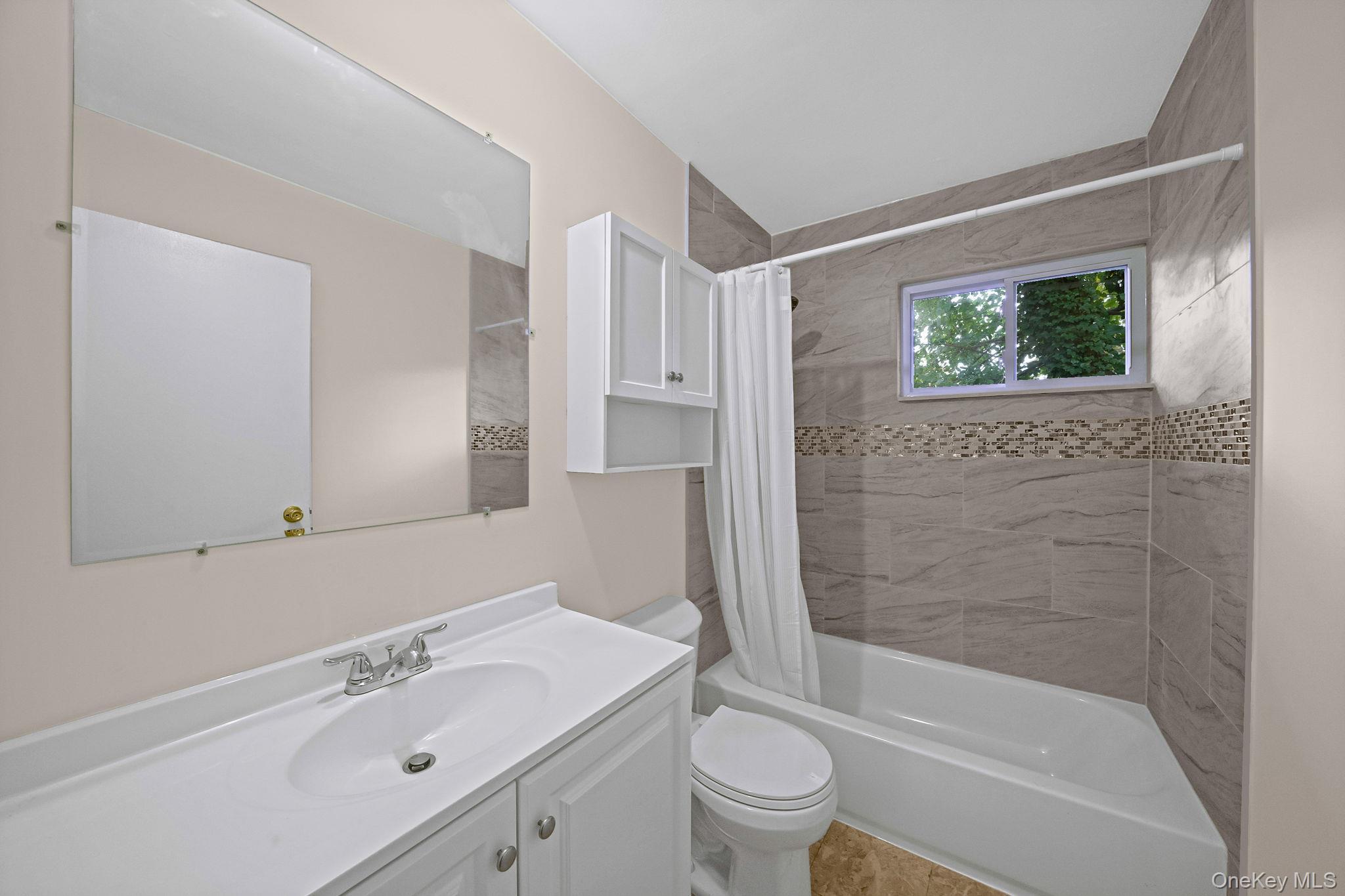 Single Family Birch  Suffolk County, NY 11779, MLS-928965-25