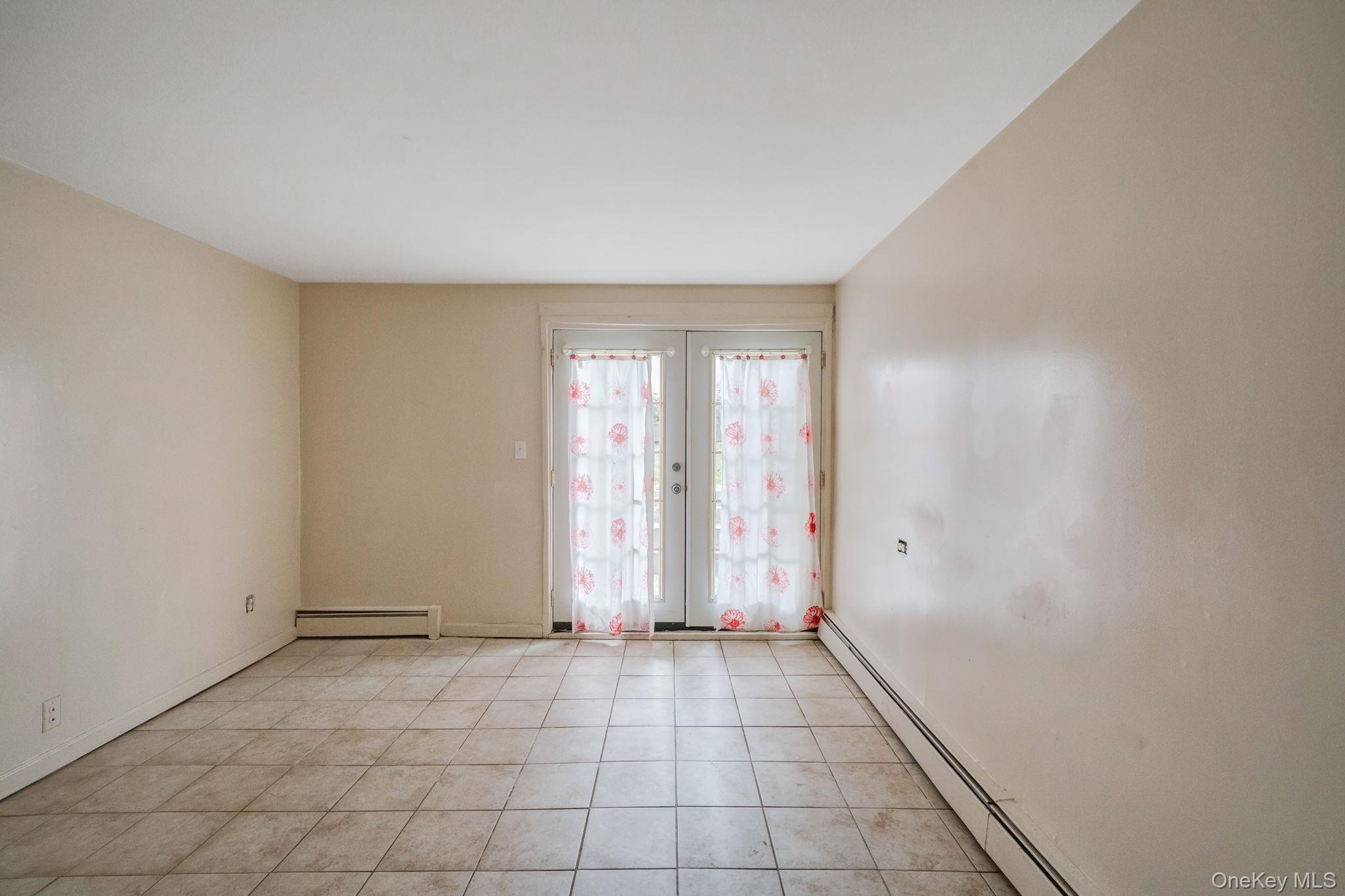 Single Family Birch  Suffolk County, NY 11779, MLS-928965-27