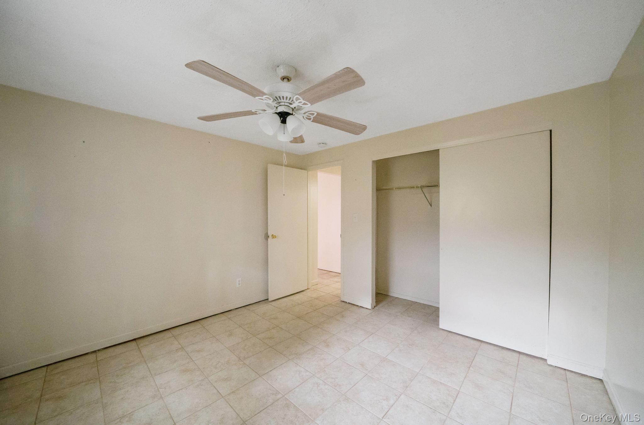 Single Family Birch  Suffolk County, NY 11779, MLS-928965-31