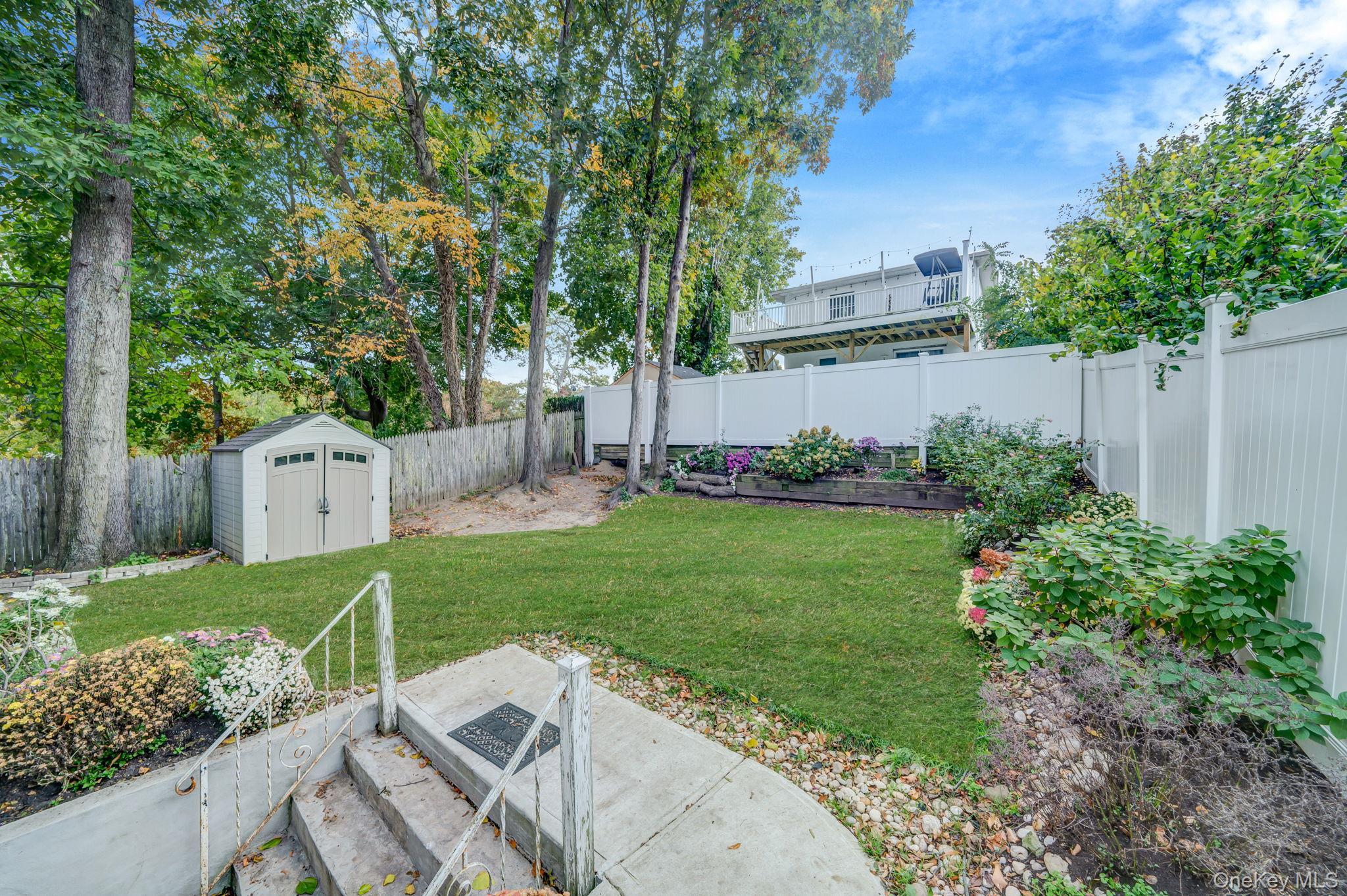 Single Family Birch  Suffolk County, NY 11779, MLS-928965-4