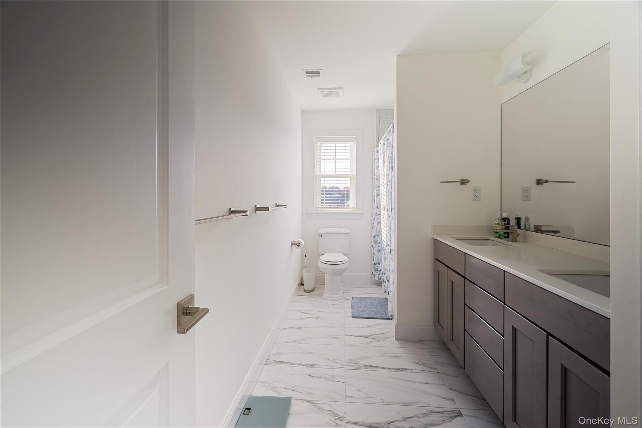 Single Family Parsnip Pond  Suffolk County, NY 11755, MLS-928978-23