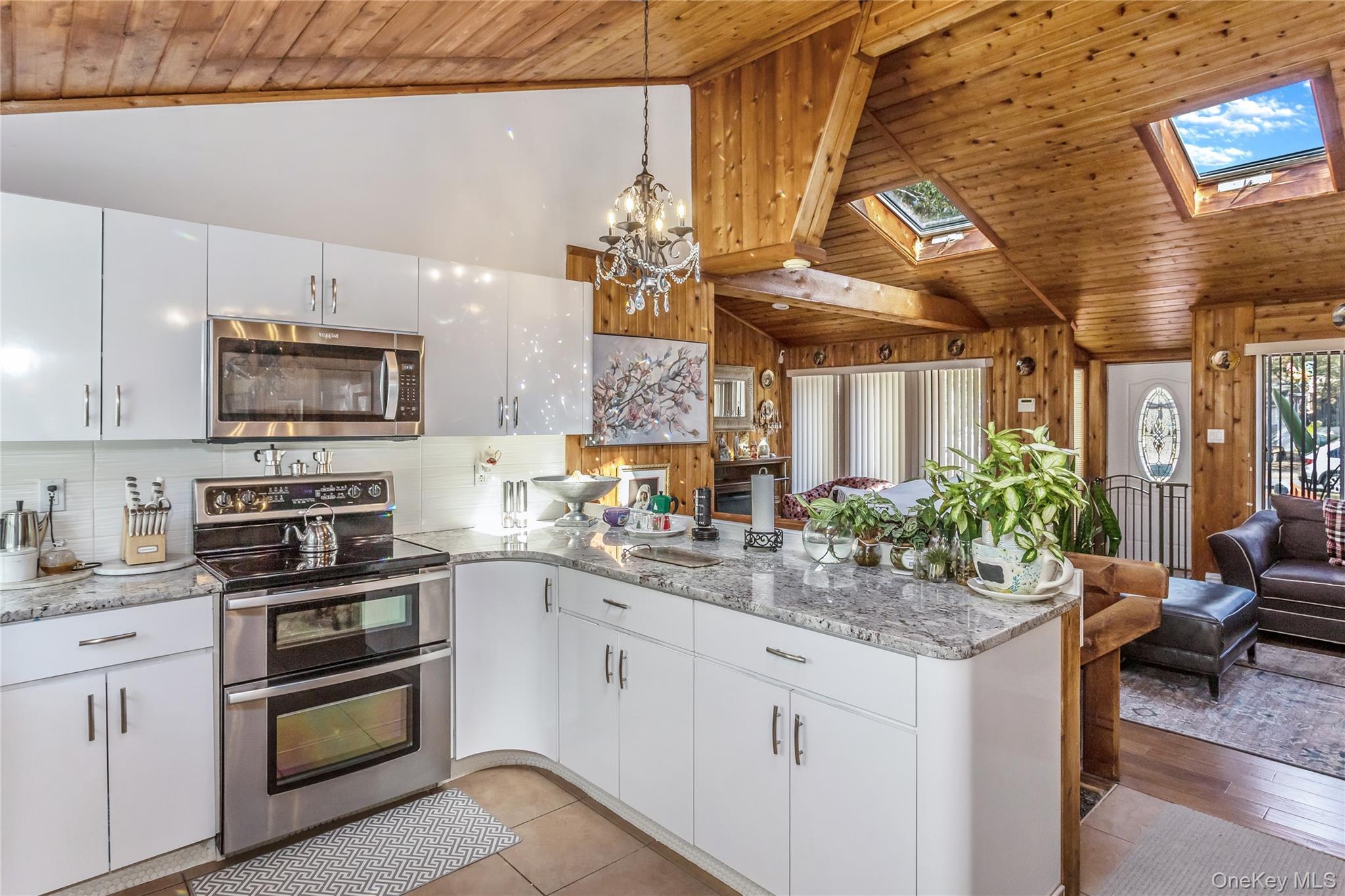 Single Family Roberts  Suffolk County, NY 11967, MLS-928990-13