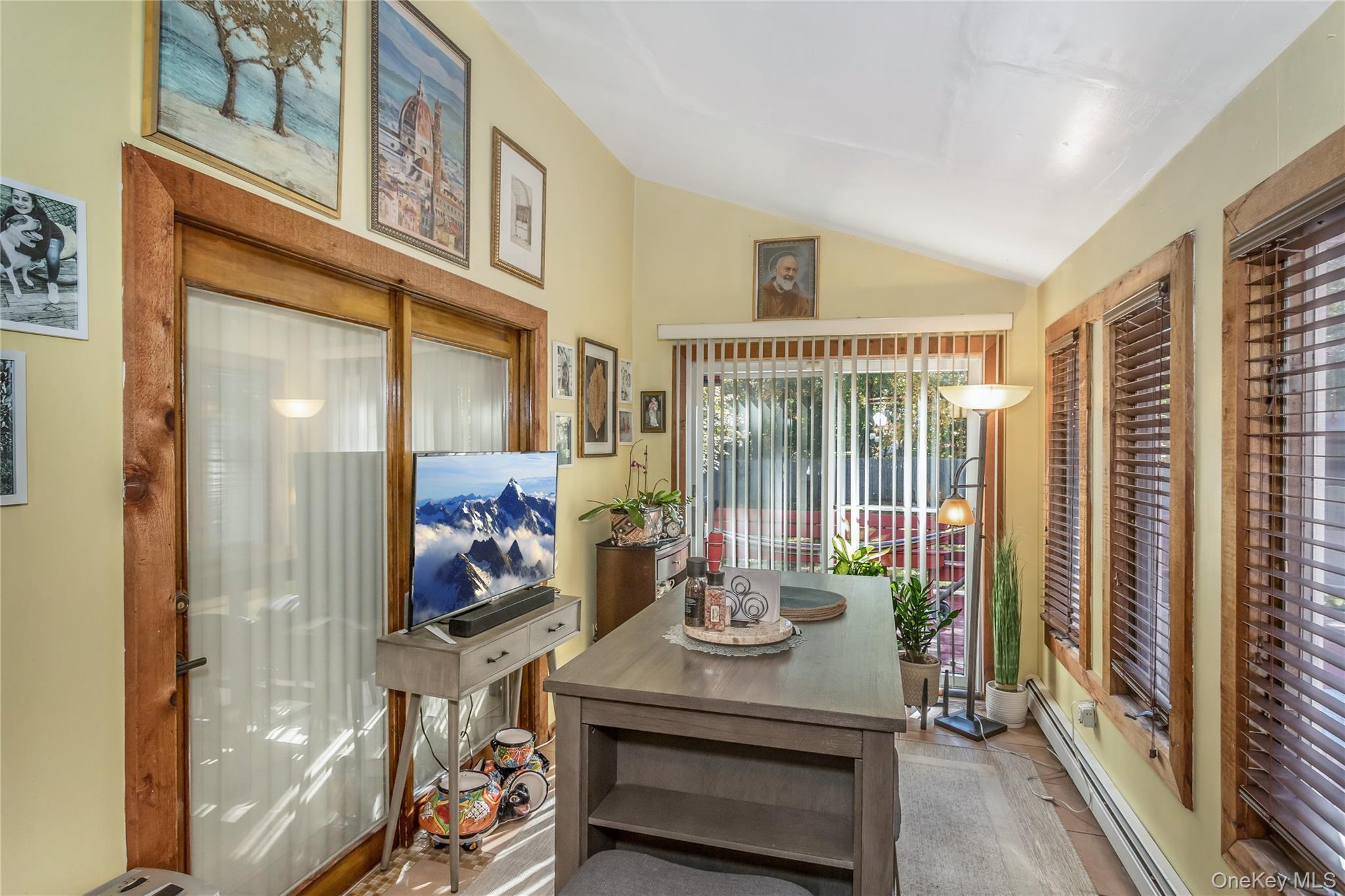 Single Family Roberts  Suffolk County, NY 11967, MLS-928990-16