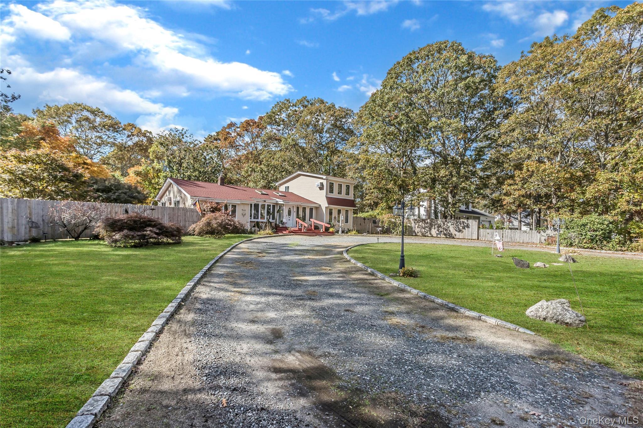 Single Family Roberts  Suffolk County, NY 11967, MLS-928990-2