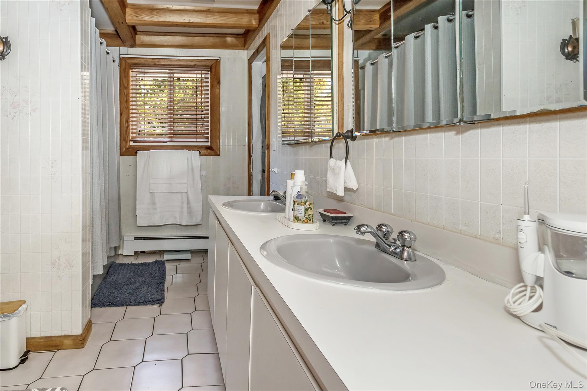 Single Family Roberts  Suffolk County, NY 11967, MLS-928990-21