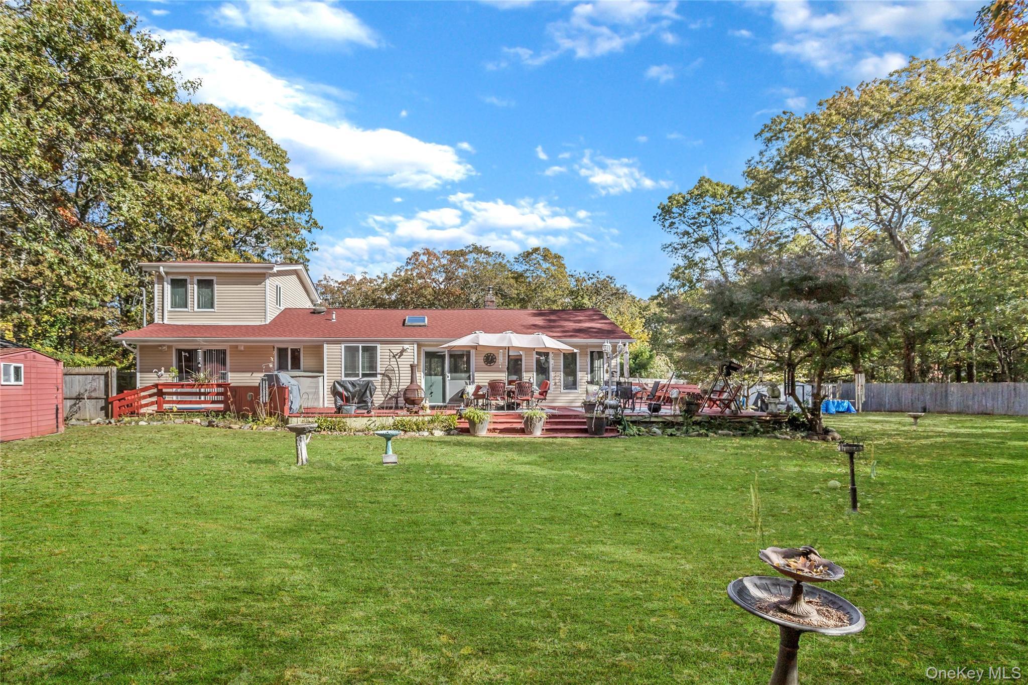 Single Family Roberts  Suffolk County, NY 11967, MLS-928990-28