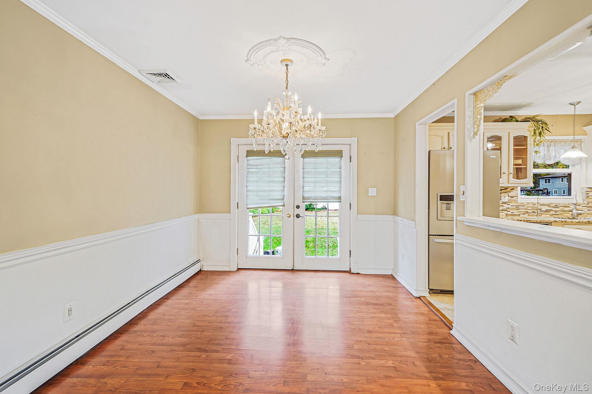 Single Family Crestwood Suffolk County, NY 11967, MLS-929002-10