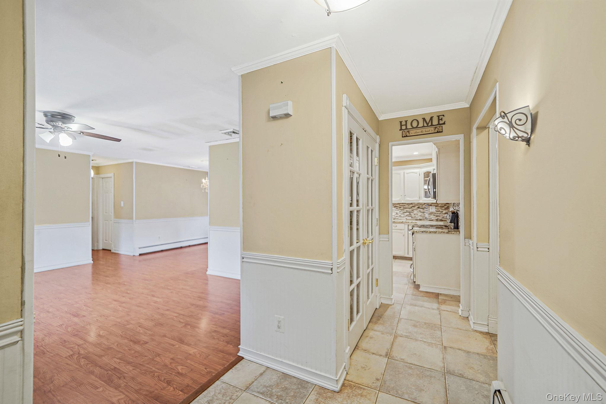 Single Family Crestwood Suffolk County, NY 11967, MLS-929002-12