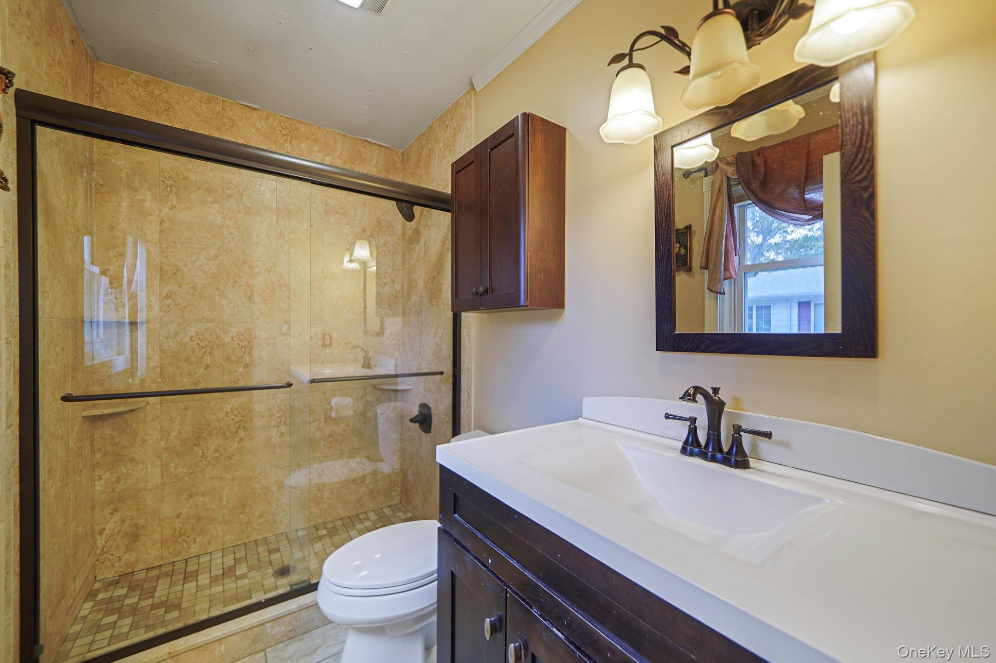 Single Family Crestwood Suffolk County, NY 11967, MLS-929002-15