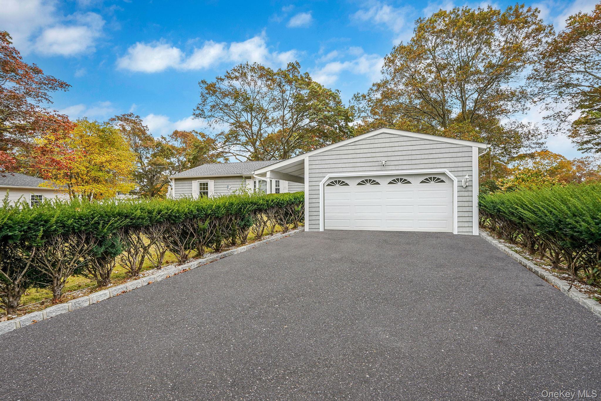 Single Family Crestwood Suffolk County, NY 11967, MLS-929002-3