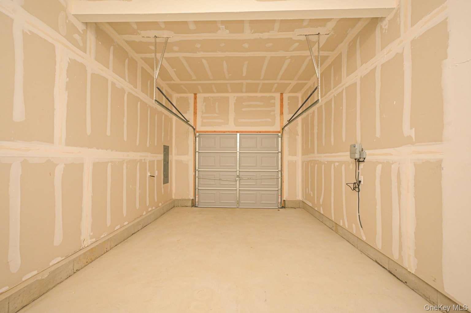 Single Family Robeson Place Suffolk County, NY 11763, MLS-929005-13