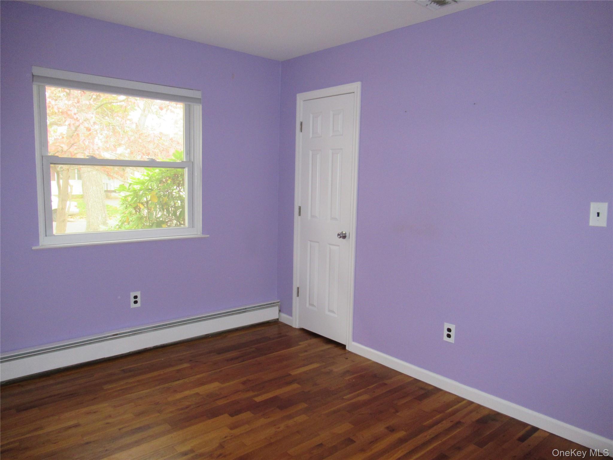 Single Family Oakdale  Suffolk County, NY 11784, MLS-929009-10