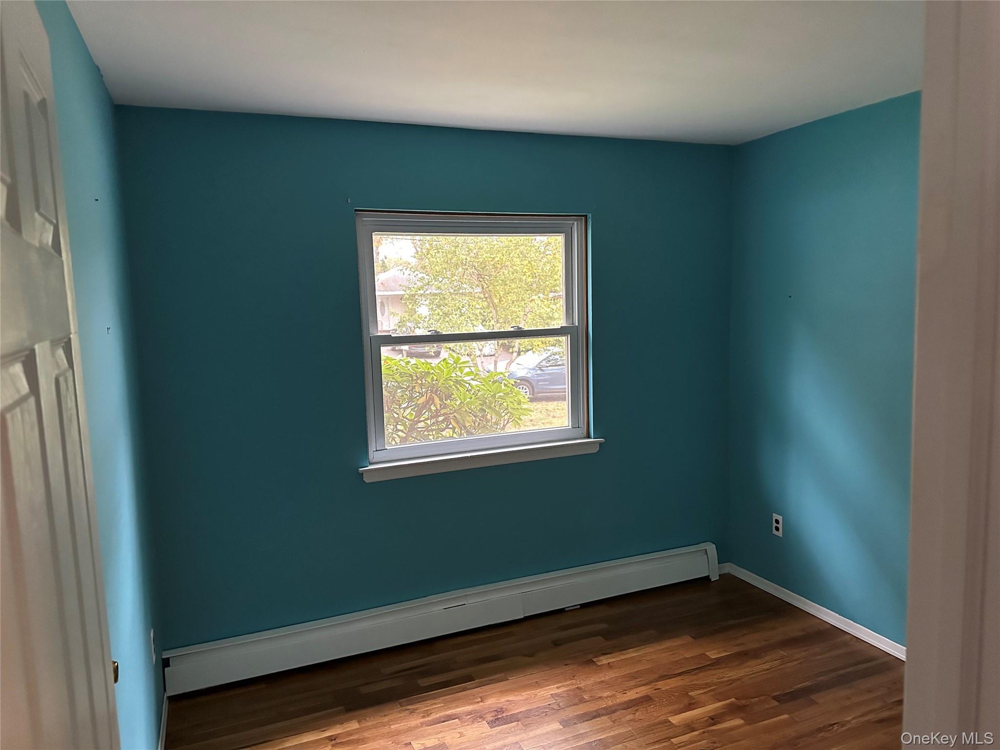 Single Family Oakdale  Suffolk County, NY 11784, MLS-929009-11