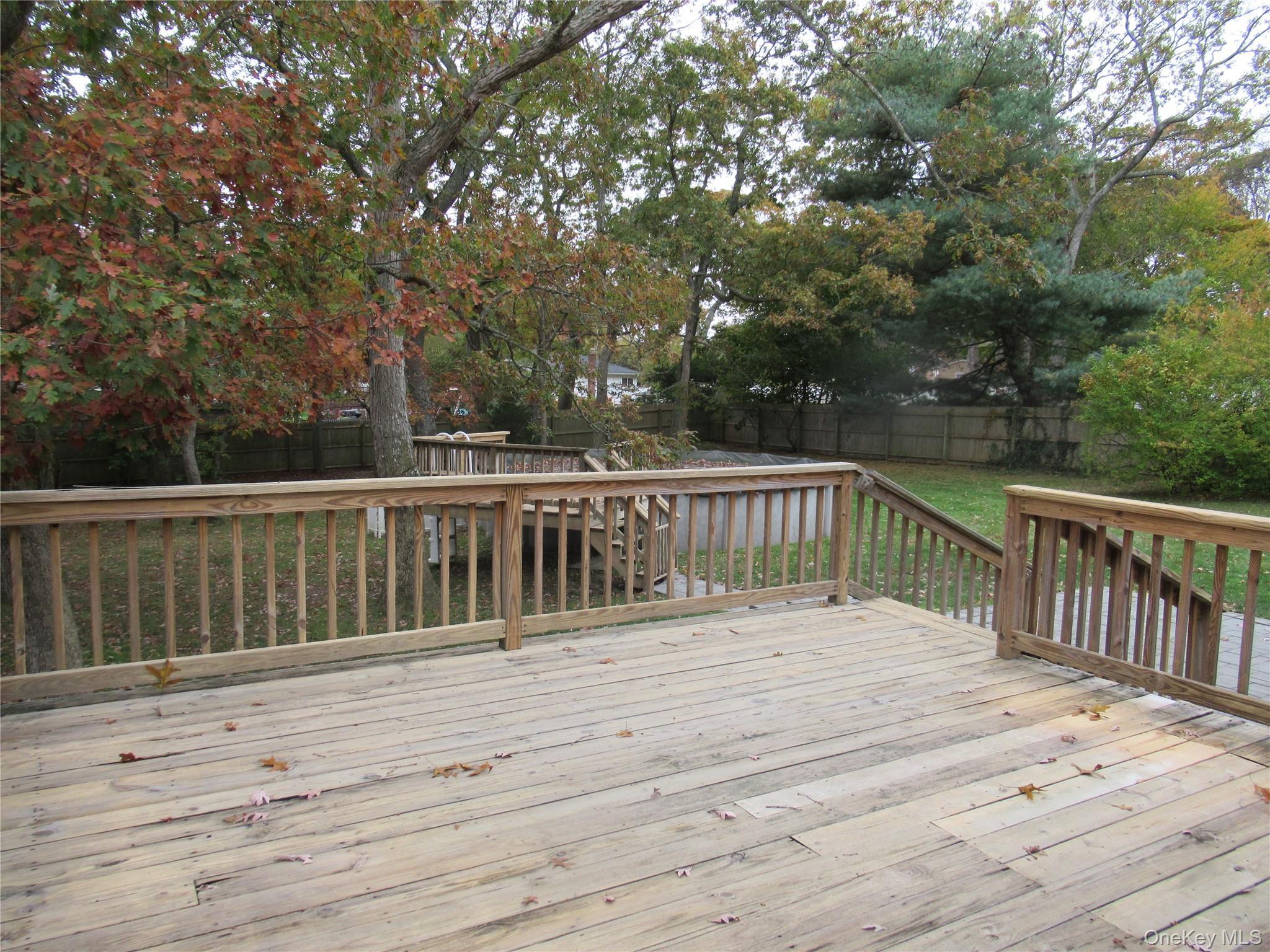 Single Family Oakdale  Suffolk County, NY 11784, MLS-929009-16