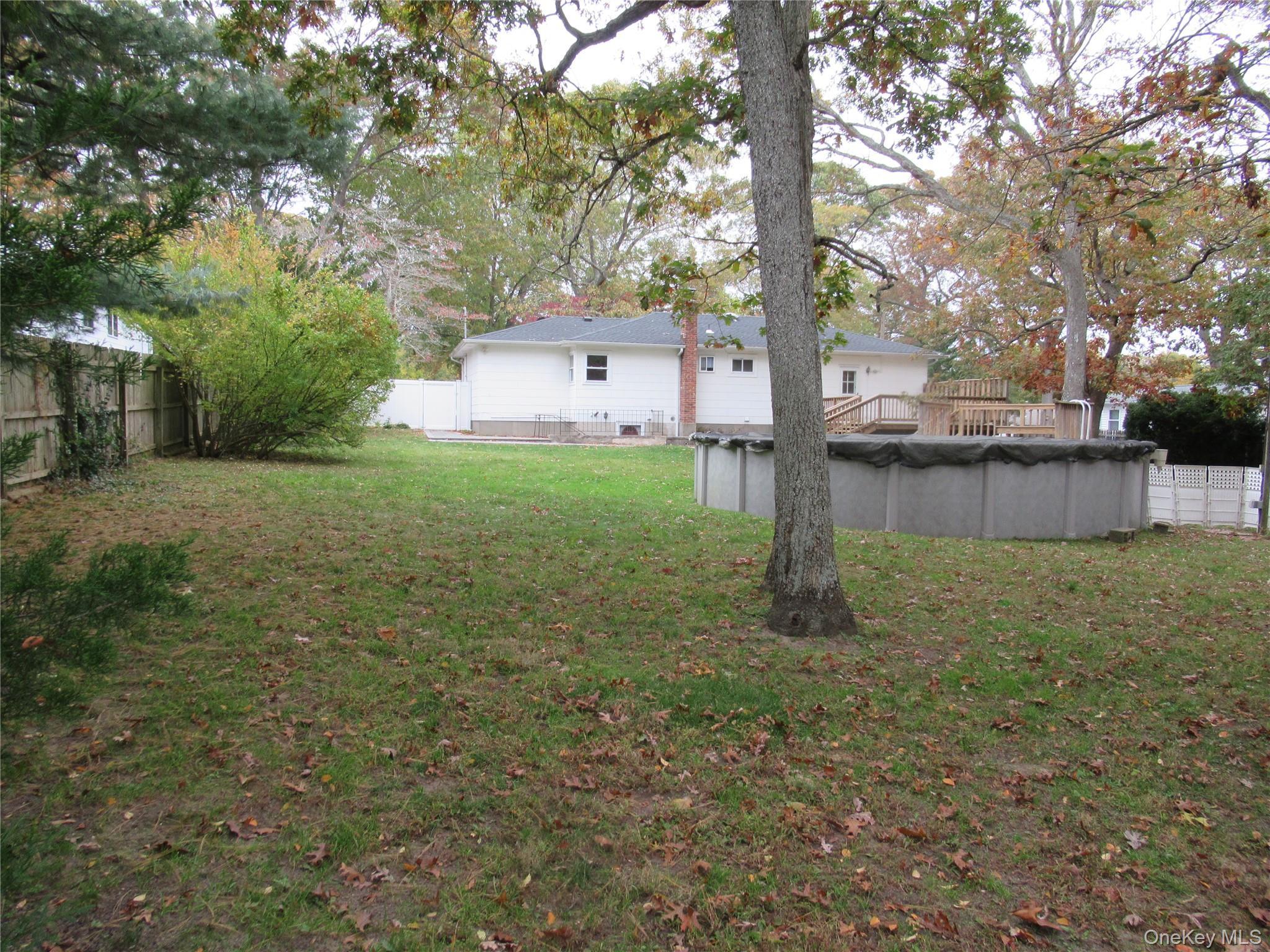 Single Family Oakdale  Suffolk County, NY 11784, MLS-929009-19