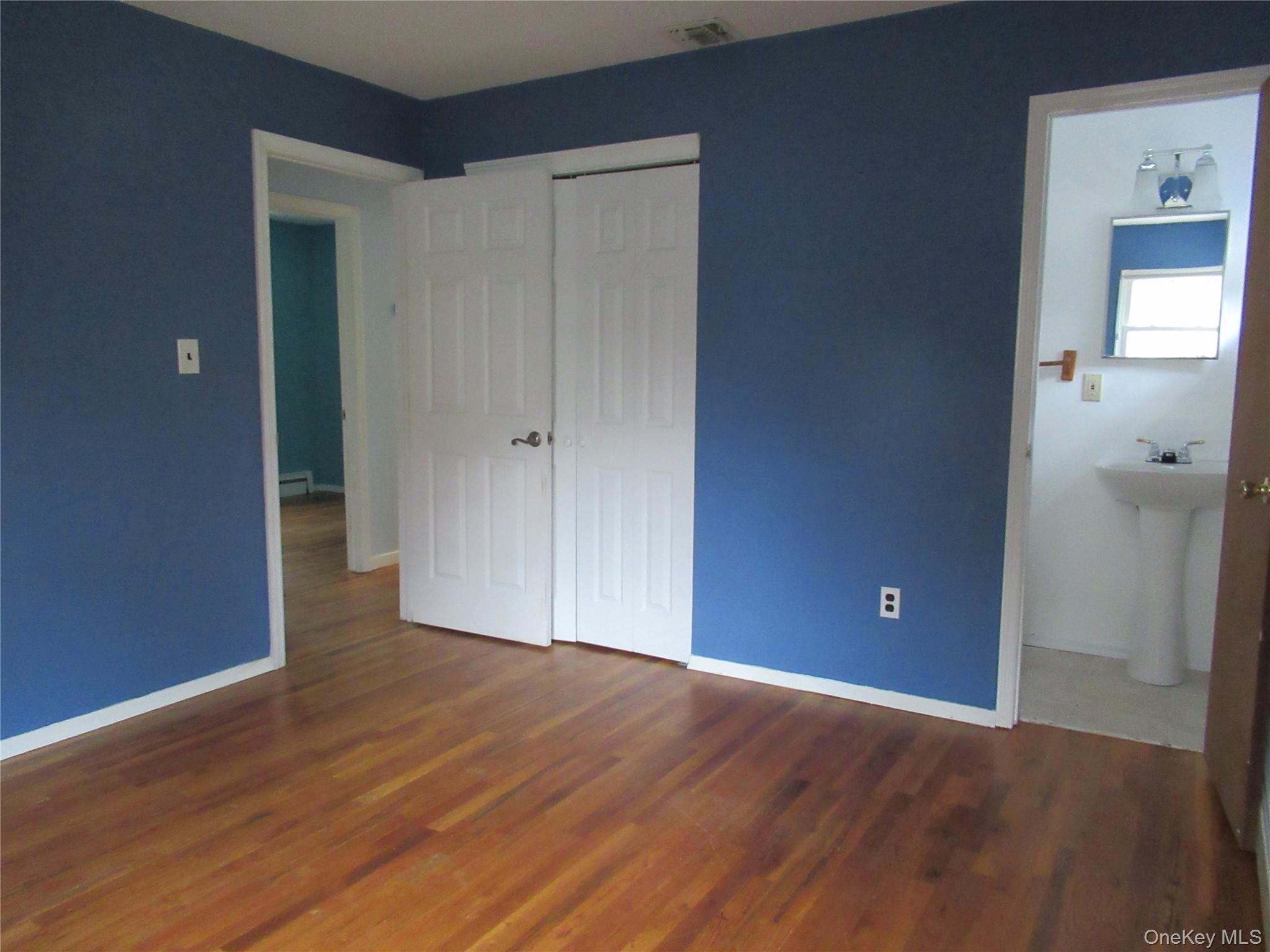 Single Family Oakdale  Suffolk County, NY 11784, MLS-929009-7