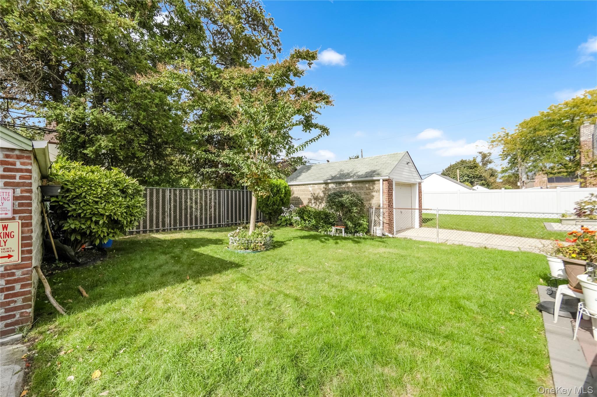 Single Family 230th  Queens, NY 11411, MLS-929014-29