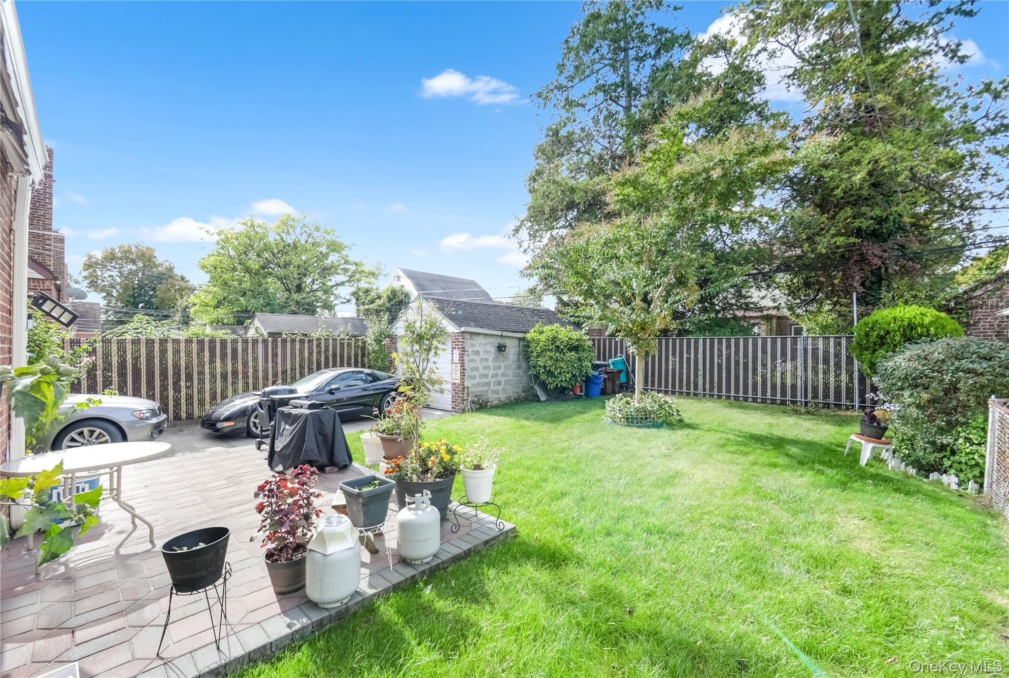 Single Family 230th  Queens, NY 11411, MLS-929014-31