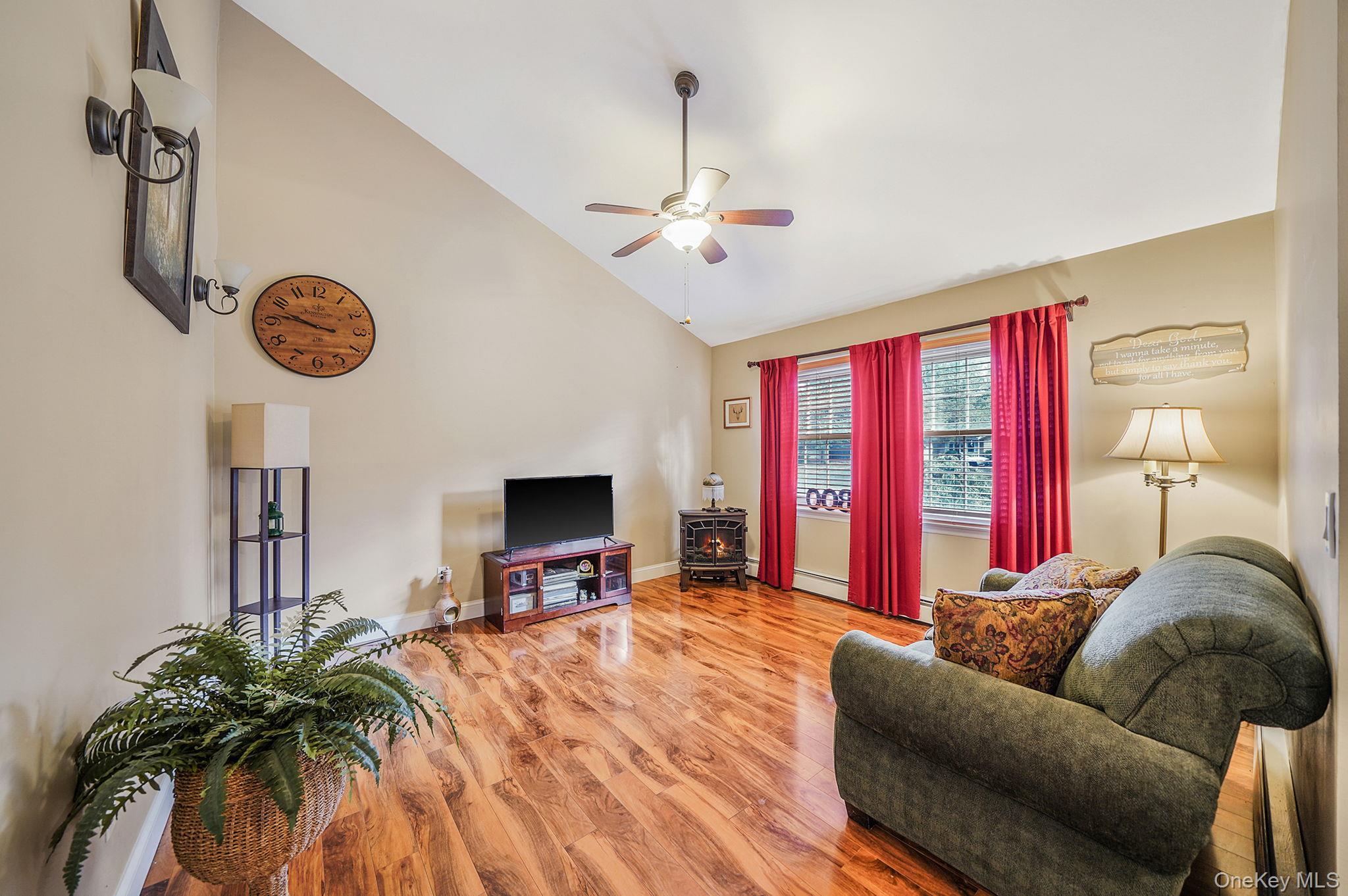 Single Family Concord  Suffolk County, NY 11742, MLS-929022-10