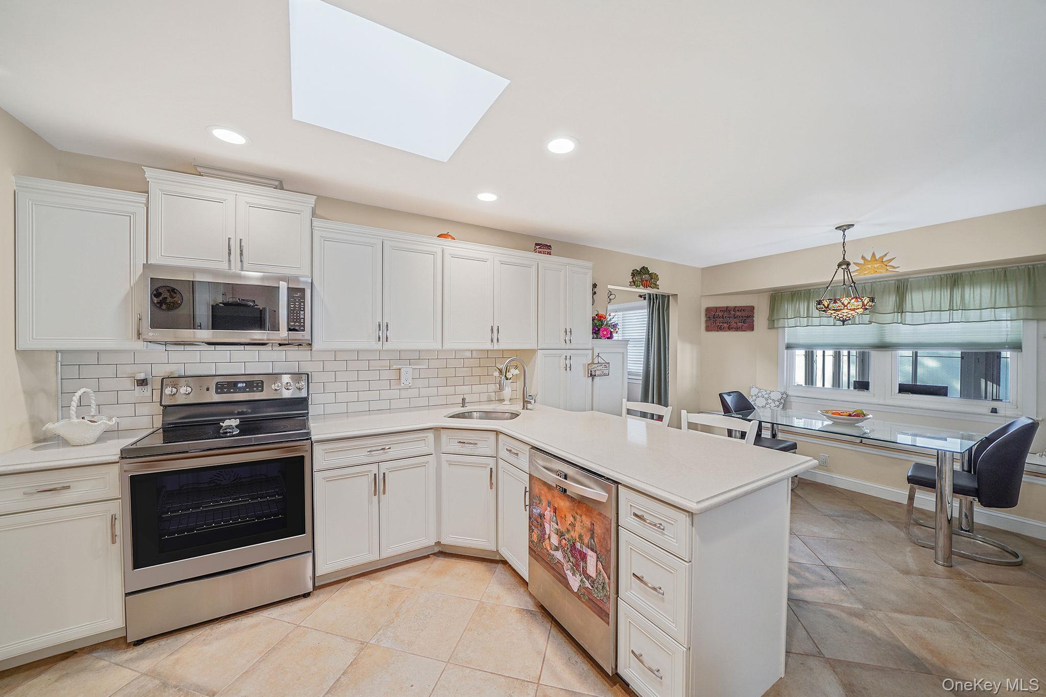 Single Family Concord  Suffolk County, NY 11742, MLS-929022-21