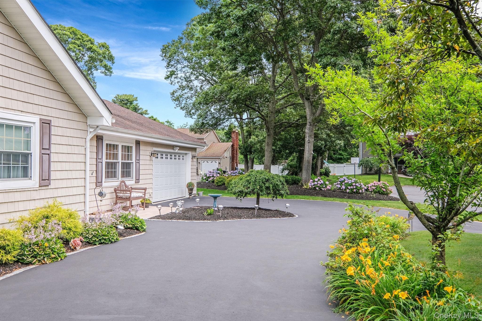 Single Family Concord  Suffolk County, NY 11742, MLS-929022-6