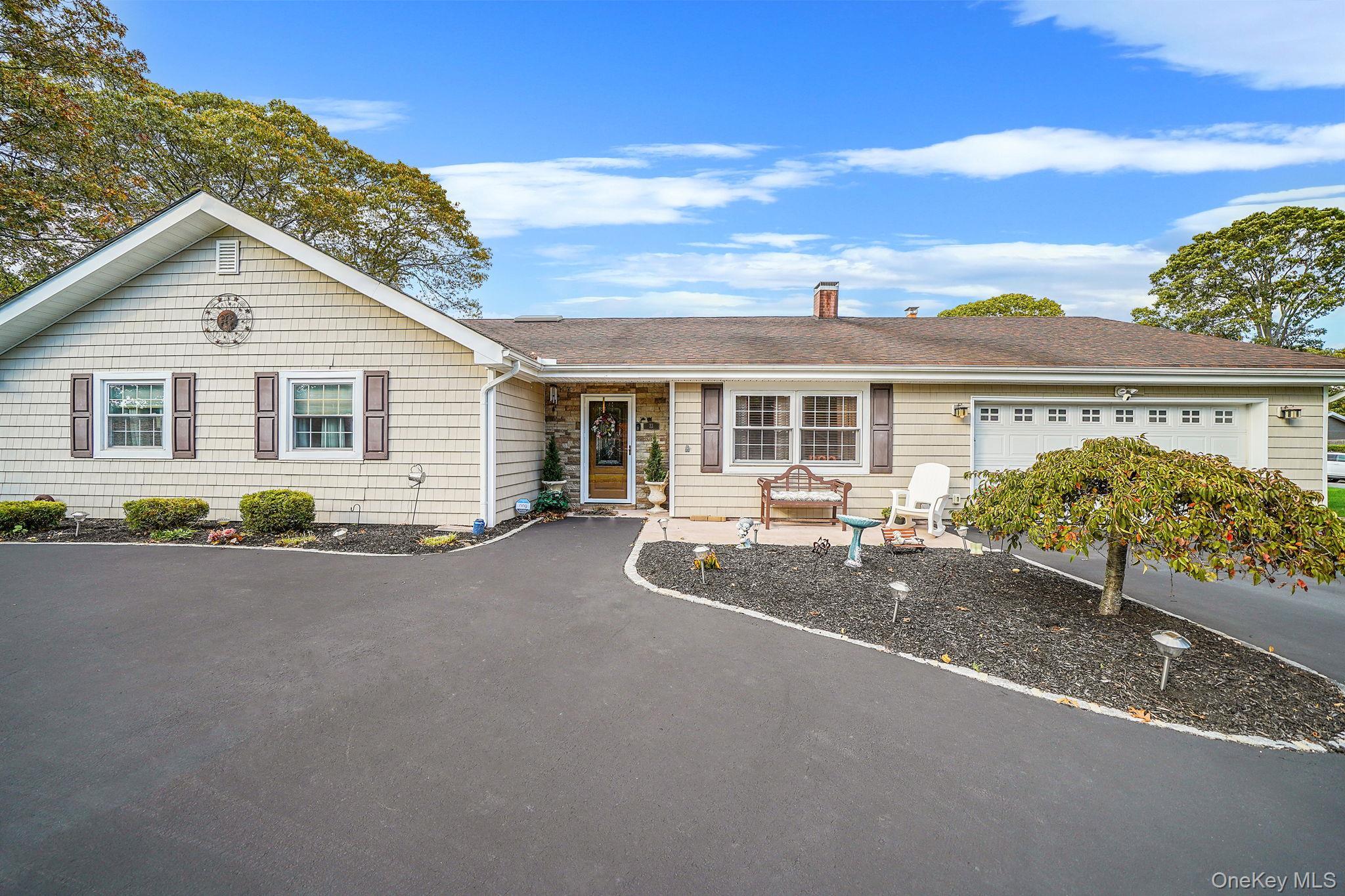 Single Family Concord  Suffolk County, NY 11742, MLS-929022-8