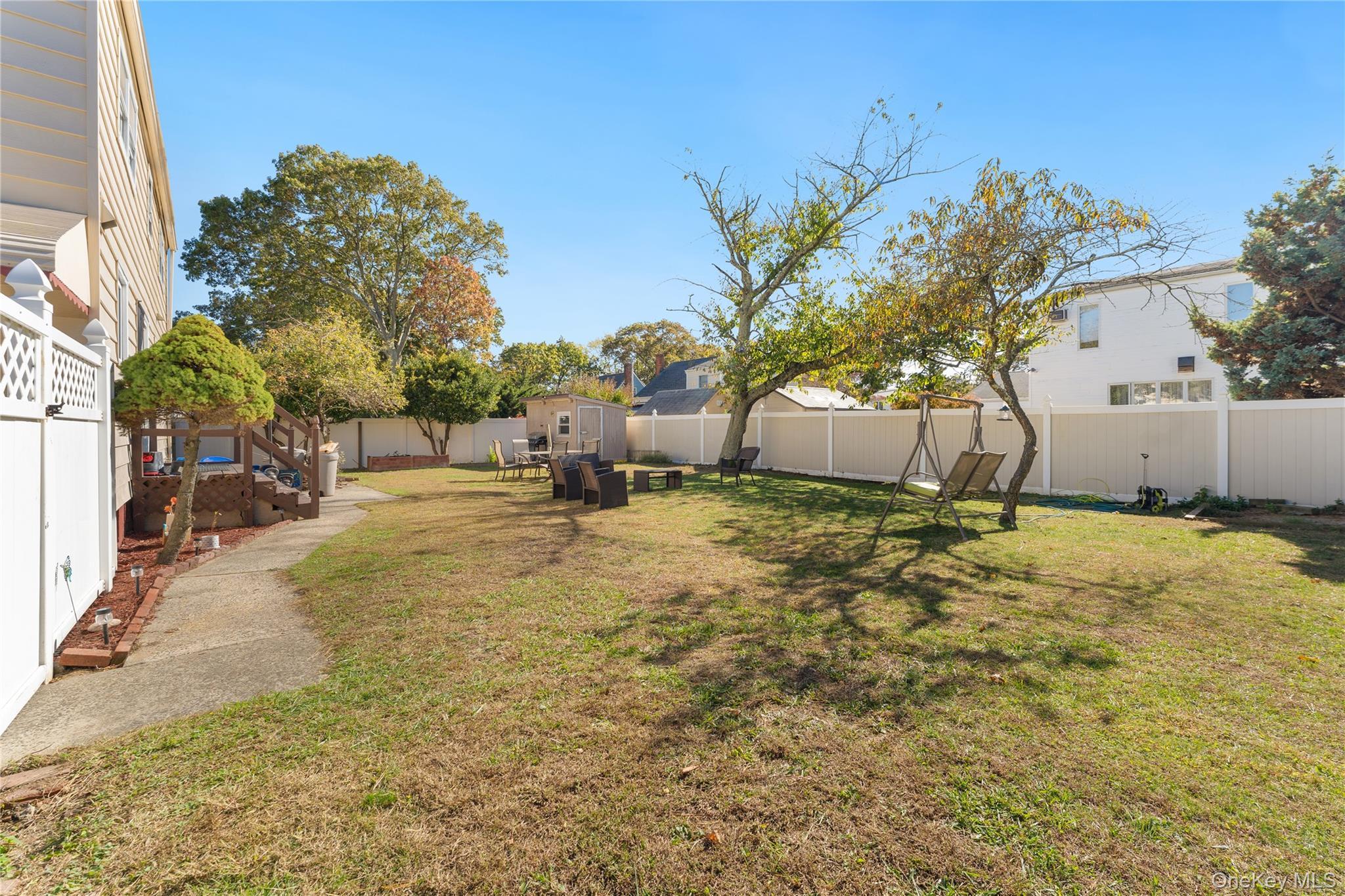 Single Family 27th  Suffolk County, NY 11726, MLS-929051-16