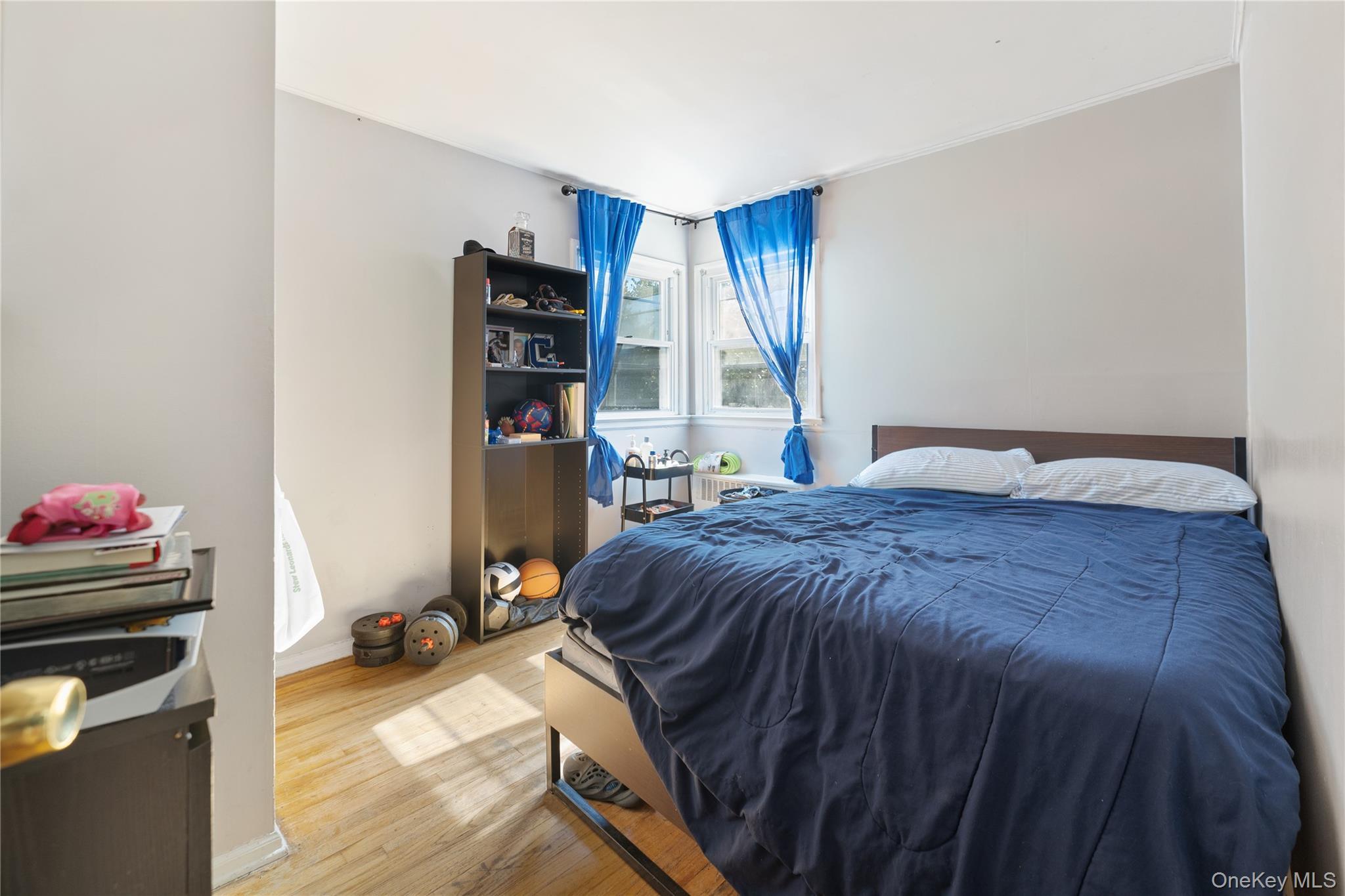 Single Family 27th  Suffolk County, NY 11726, MLS-929051-6