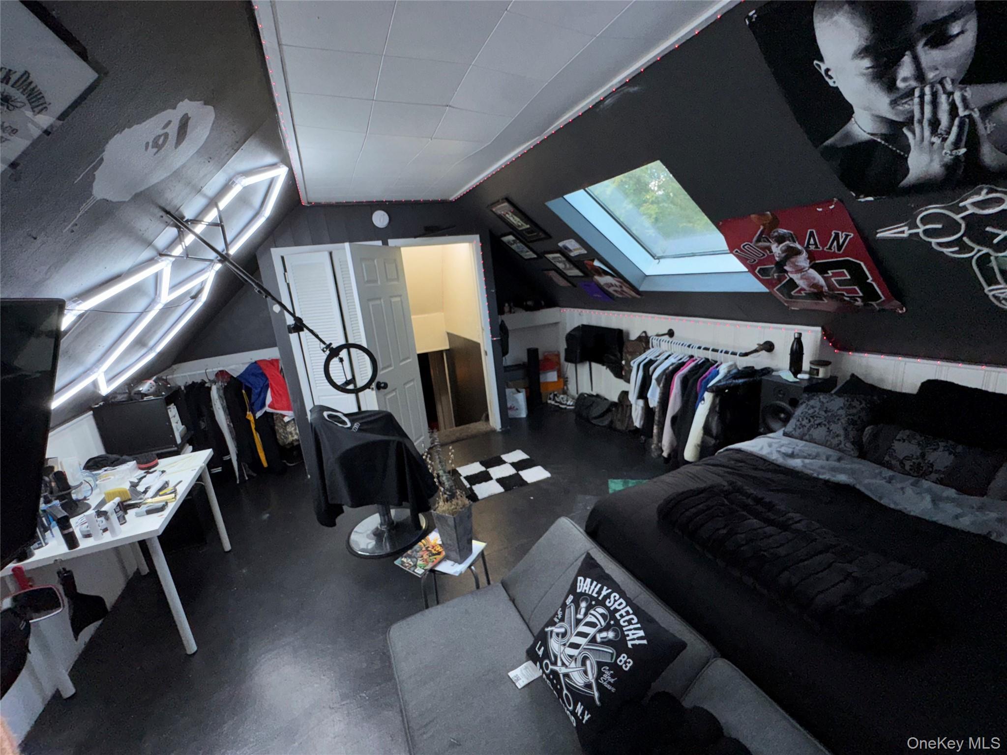 Single Family Union  Suffolk County, NY 11716, MLS-929052-10