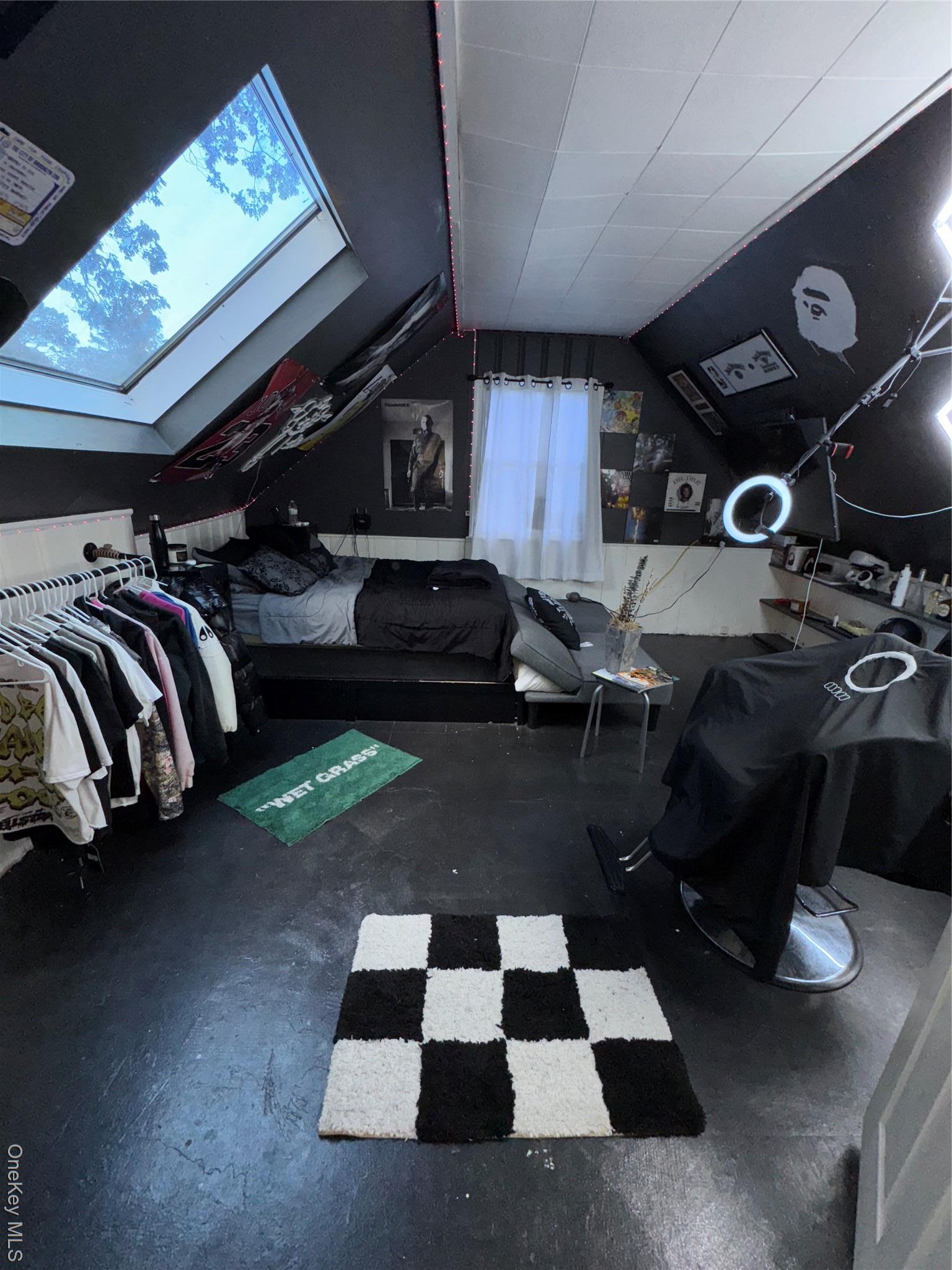 Single Family Union  Suffolk County, NY 11716, MLS-929052-11