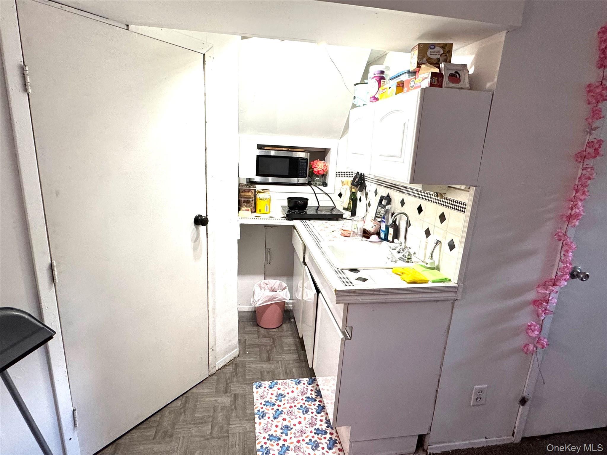 Single Family Union  Suffolk County, NY 11716, MLS-929052-17