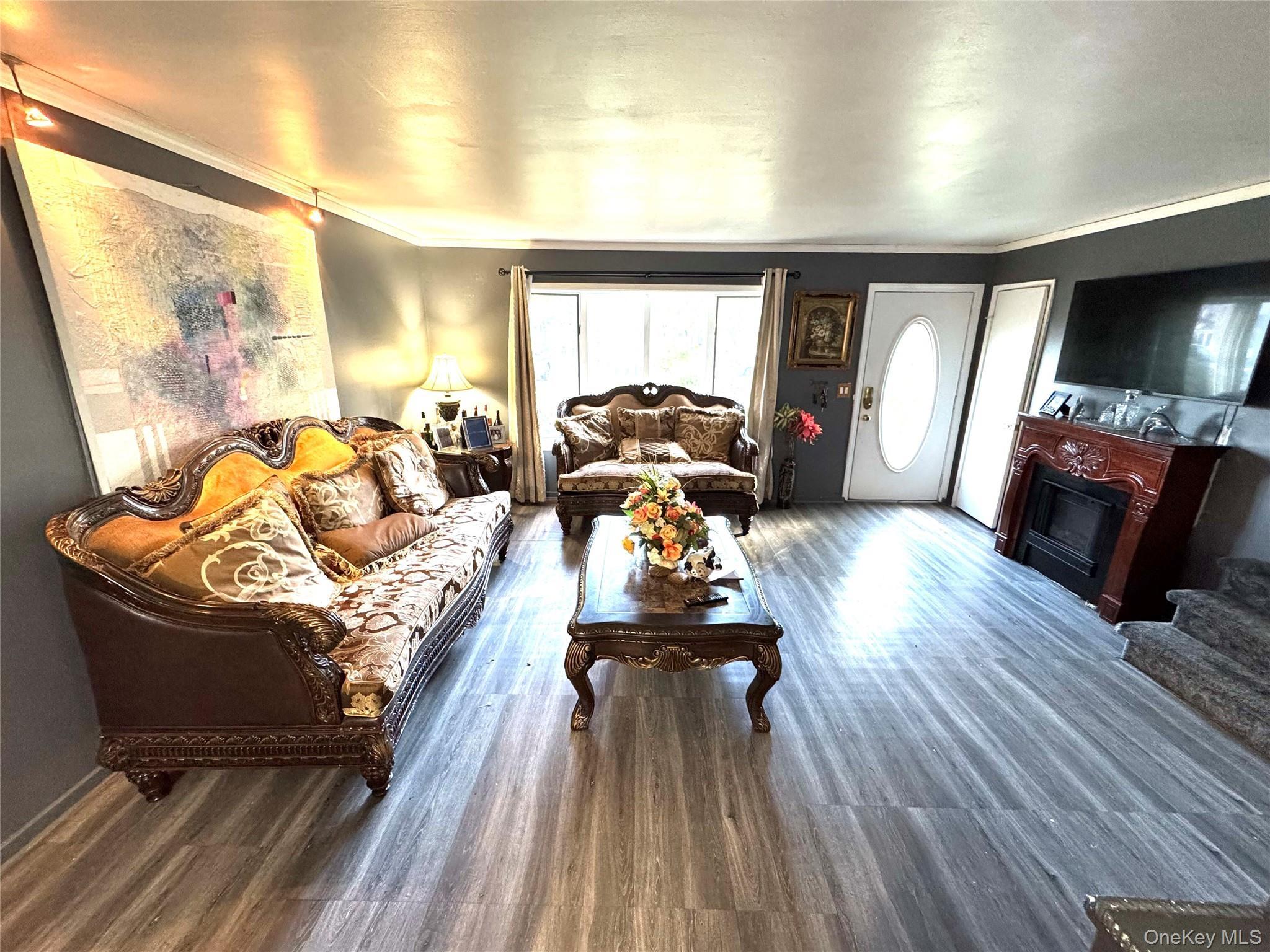 Single Family Union  Suffolk County, NY 11716, MLS-929052-7