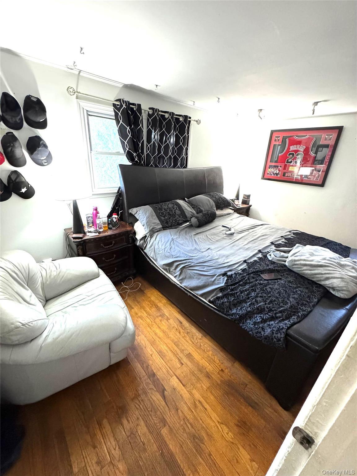 Single Family Union  Suffolk County, NY 11716, MLS-929052-9