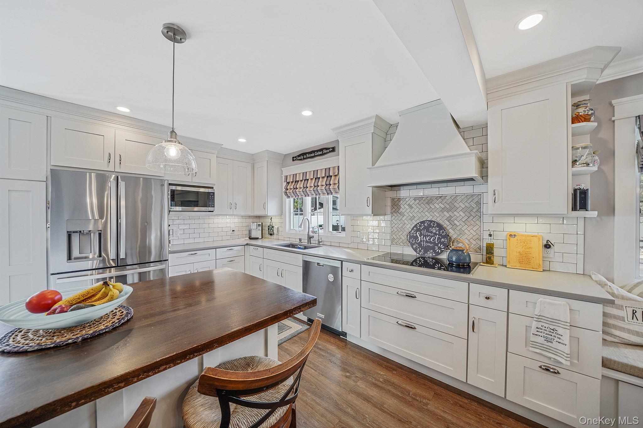 Single Family Concord Suffolk County, NY 11742, MLS-929053-15