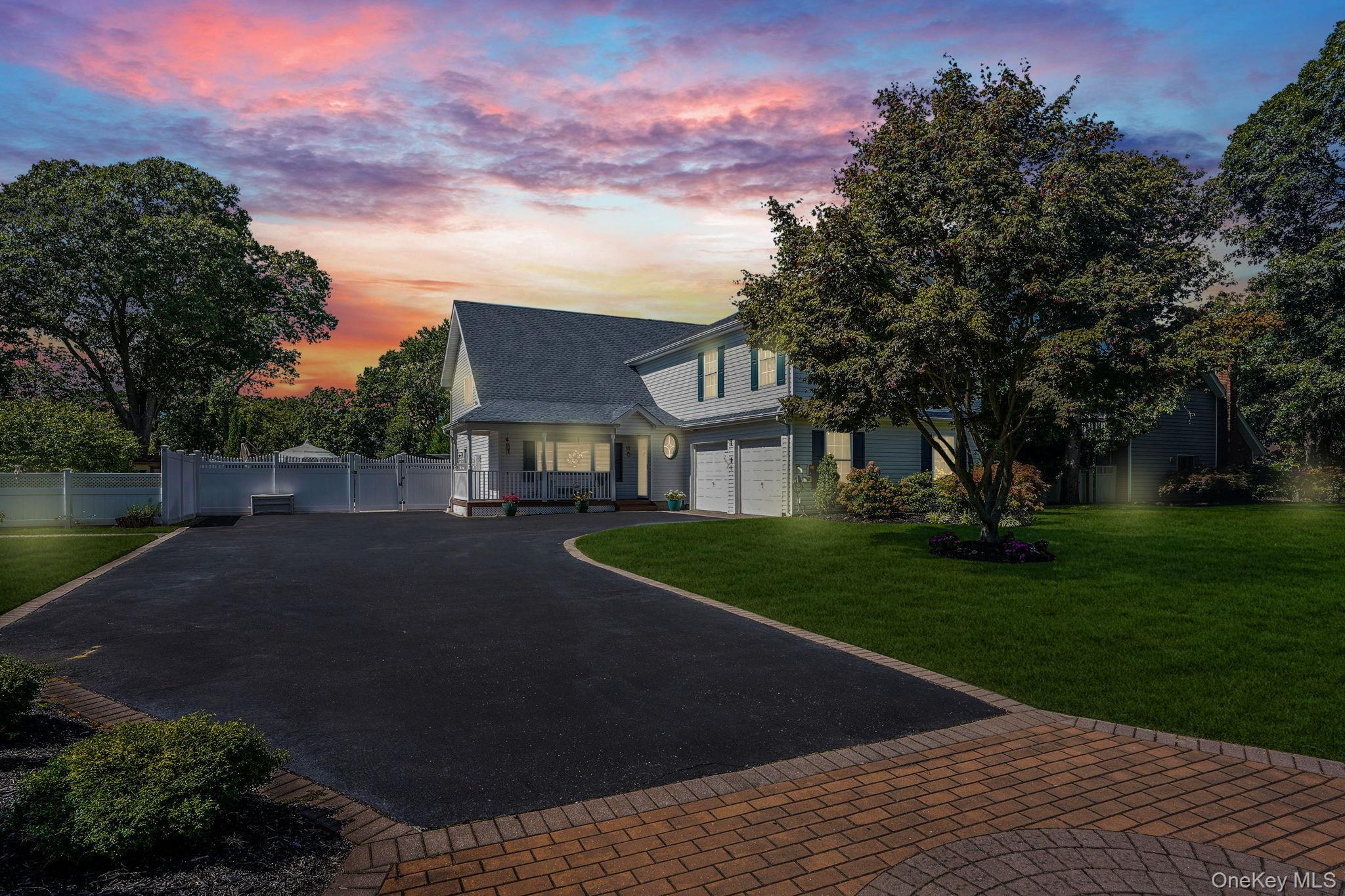 Single Family Concord Suffolk County, NY 11742, MLS-929053-2