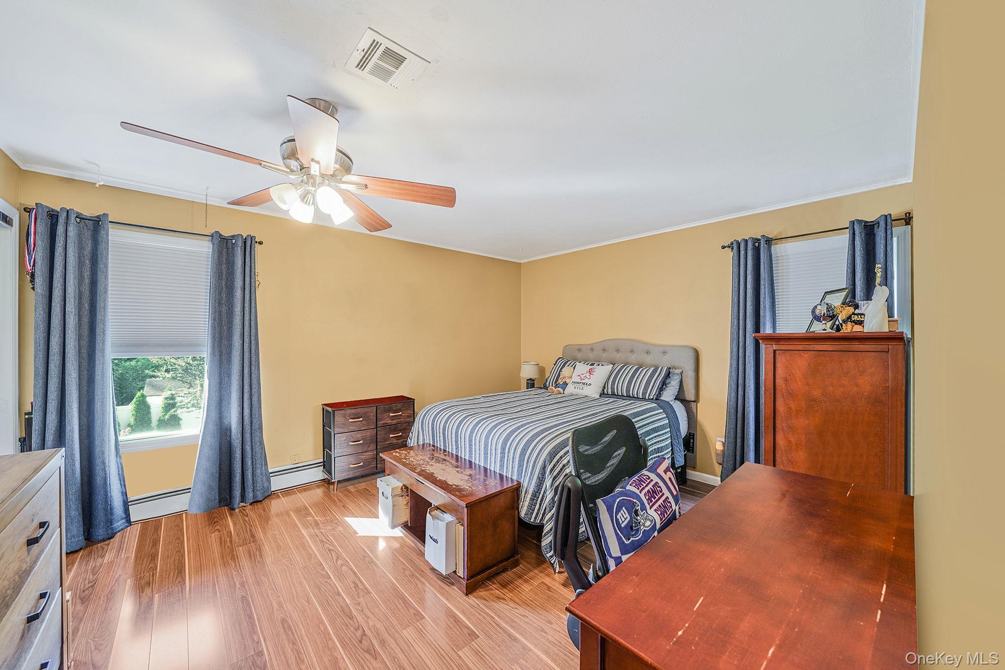 Single Family Concord Suffolk County, NY 11742, MLS-929053-28