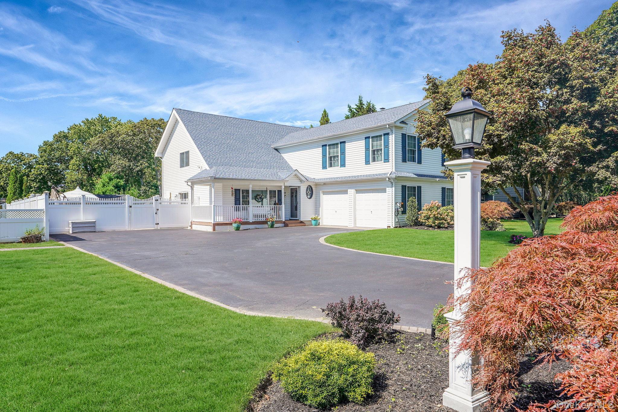 Single Family Concord Suffolk County, NY 11742, MLS-929053-3