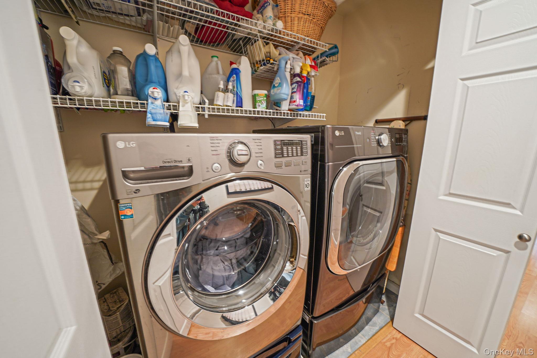 Single Family Concord Suffolk County, NY 11742, MLS-929053-36