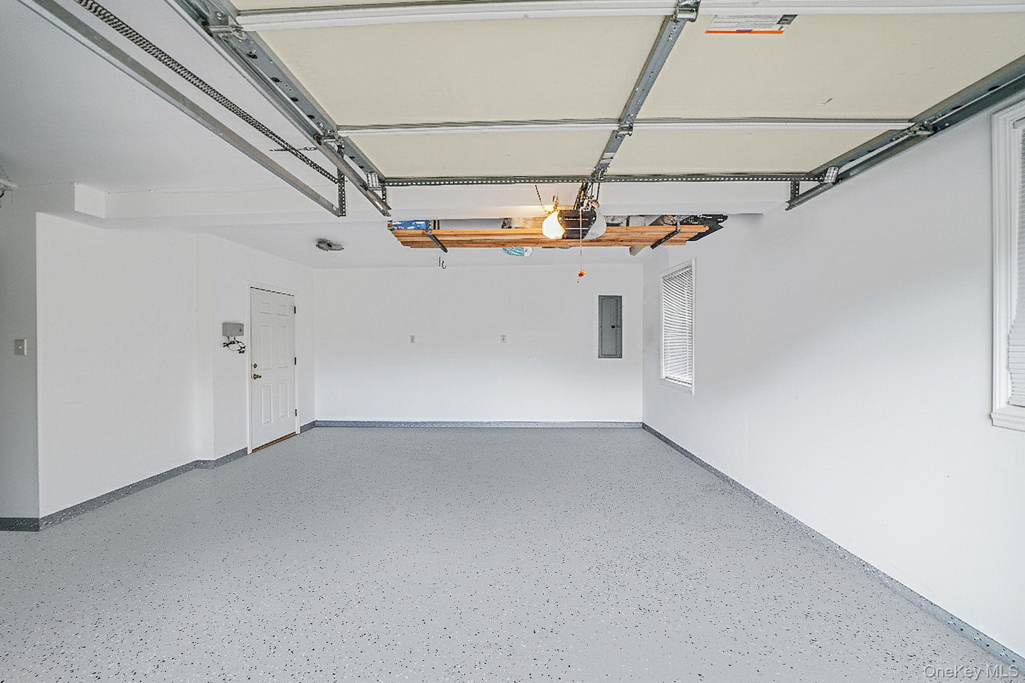 Single Family Concord Suffolk County, NY 11742, MLS-929053-37