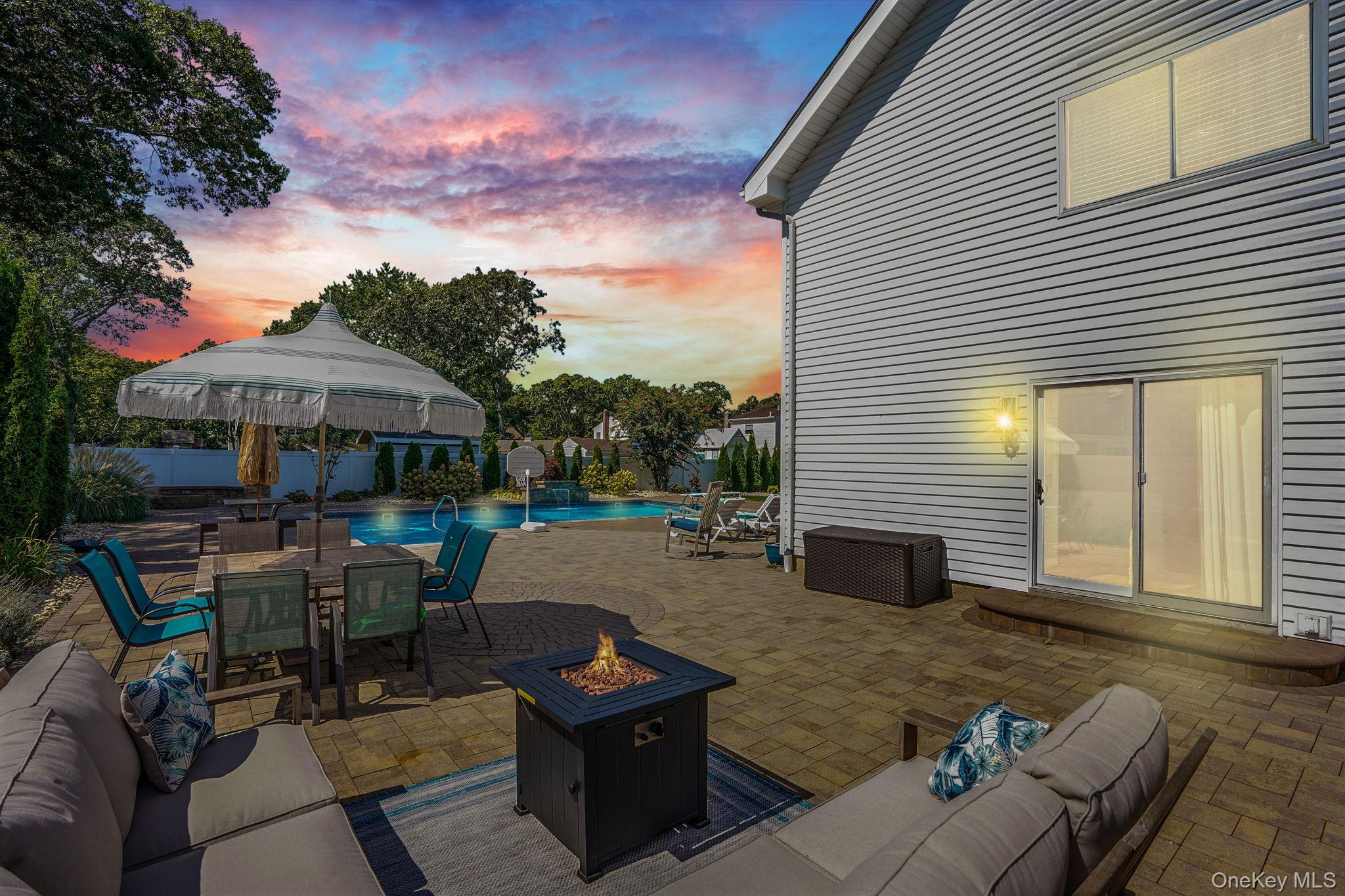 Single Family Concord Suffolk County, NY 11742, MLS-929053-48