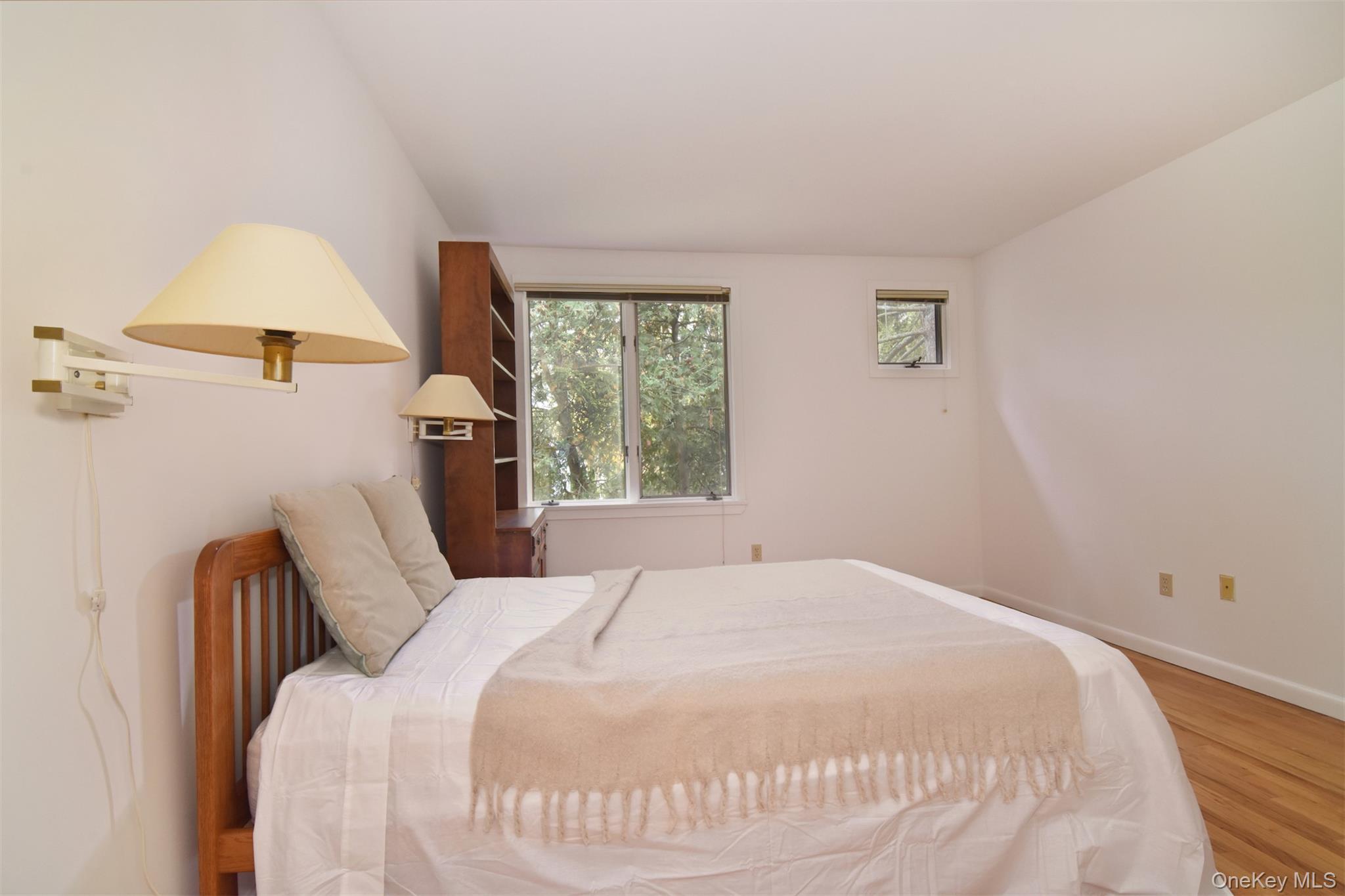 Single Family Ravensdale Westchester County, NY 10706, MLS-929054-21