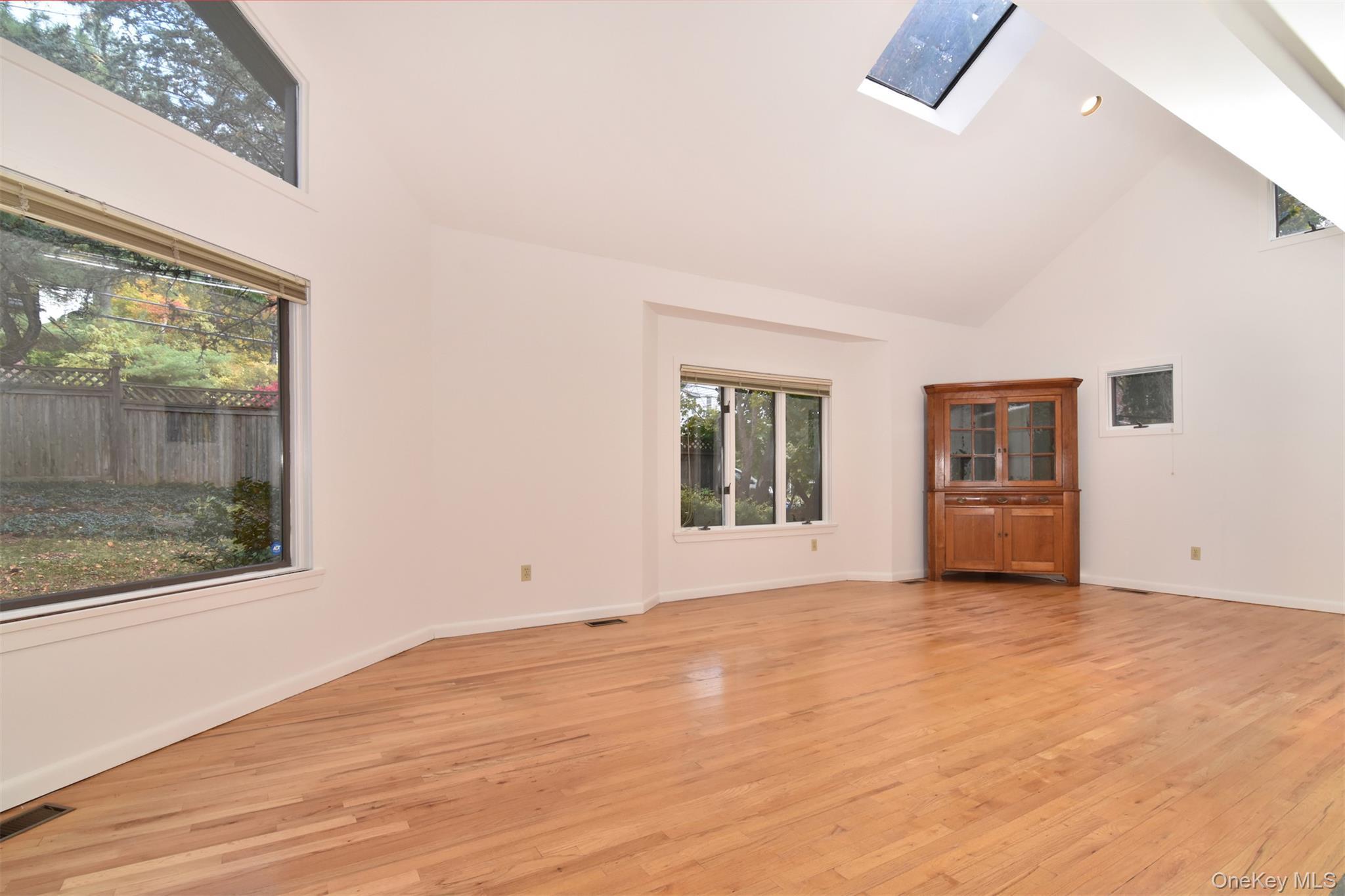 Single Family Ravensdale Westchester County, NY 10706, MLS-929054-33