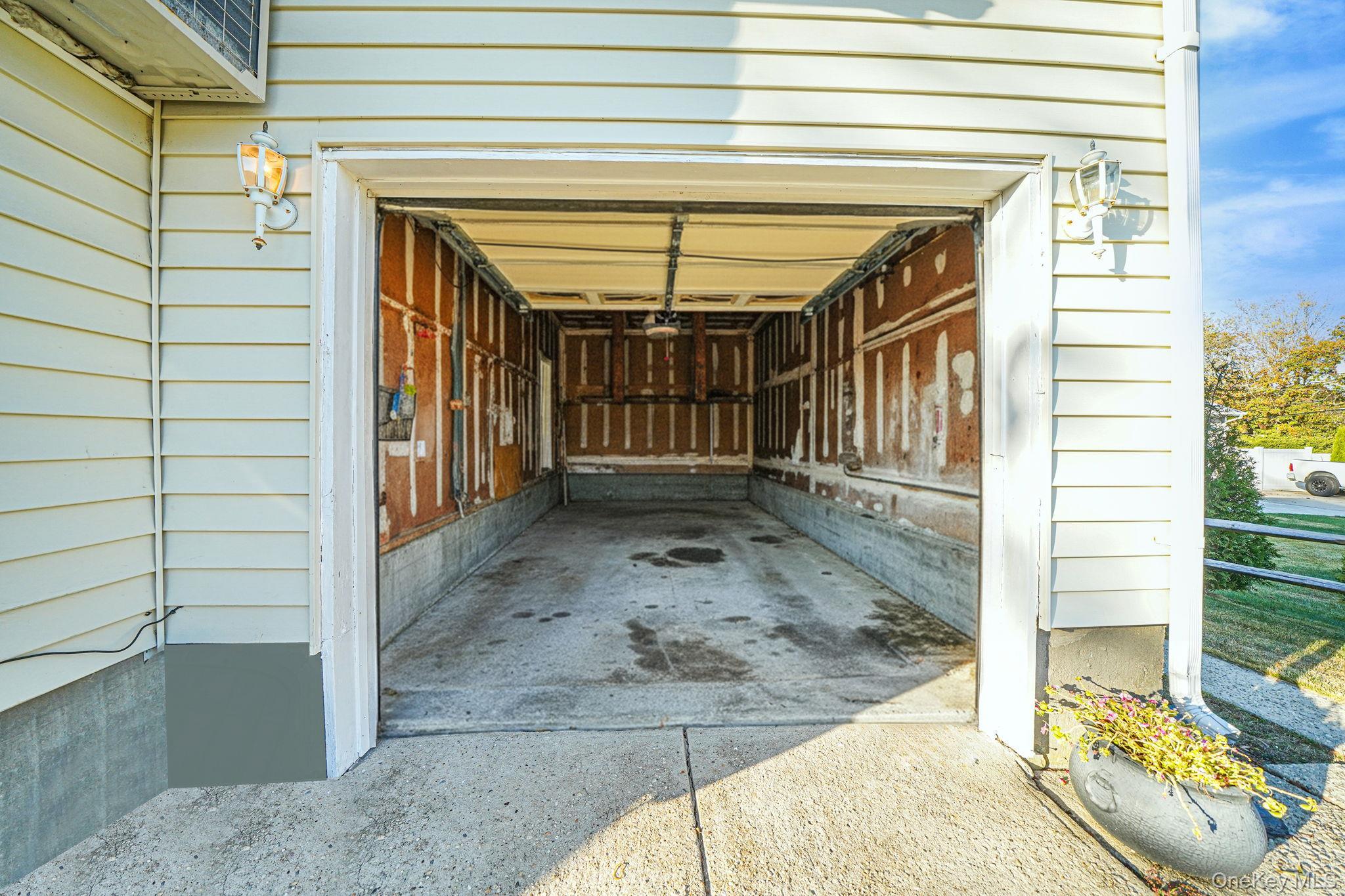 Single Family Neptune Suffolk County, NY 11772, MLS-929067-31