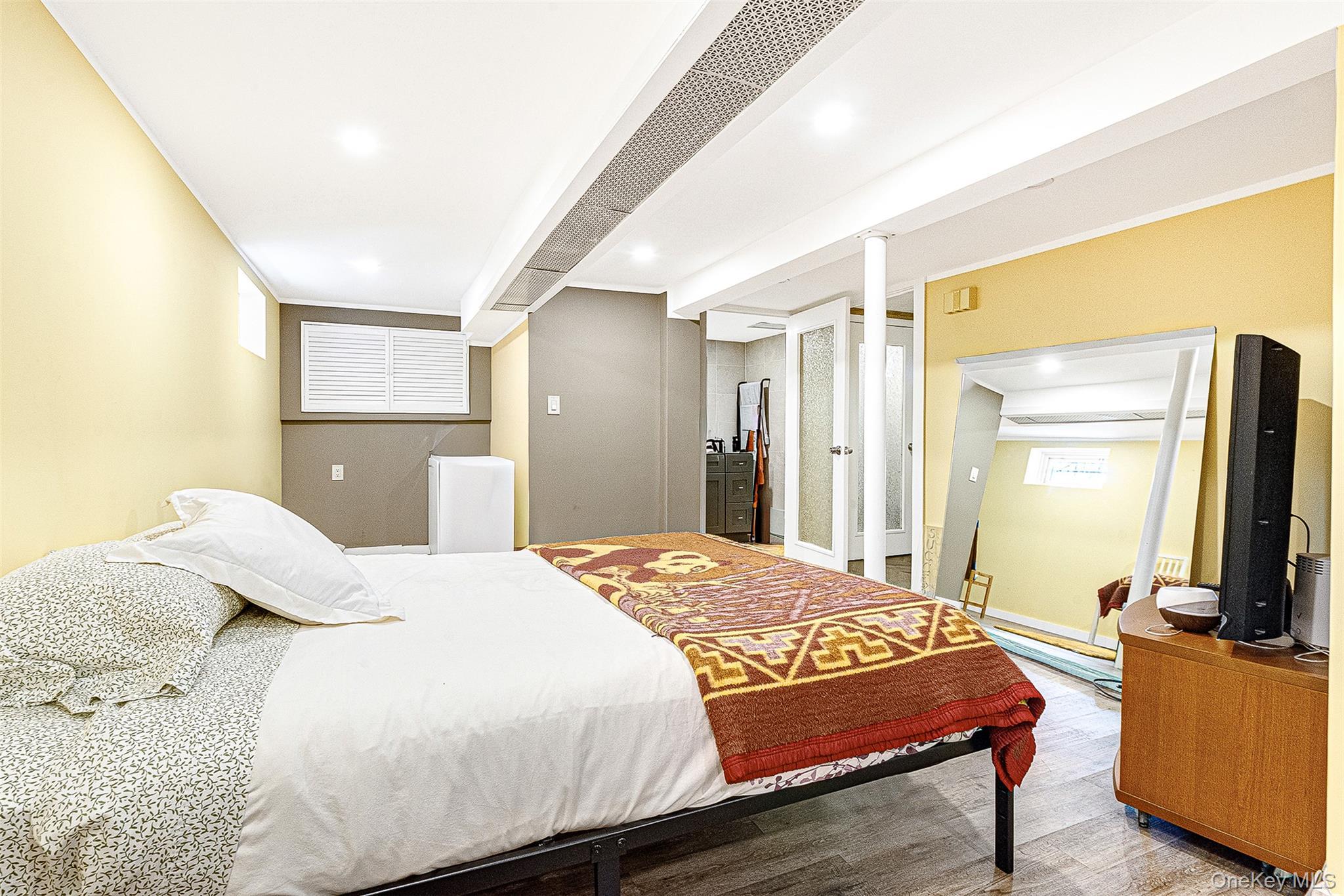 Single Family Nansen Queens, NY 11375, MLS-929086-27