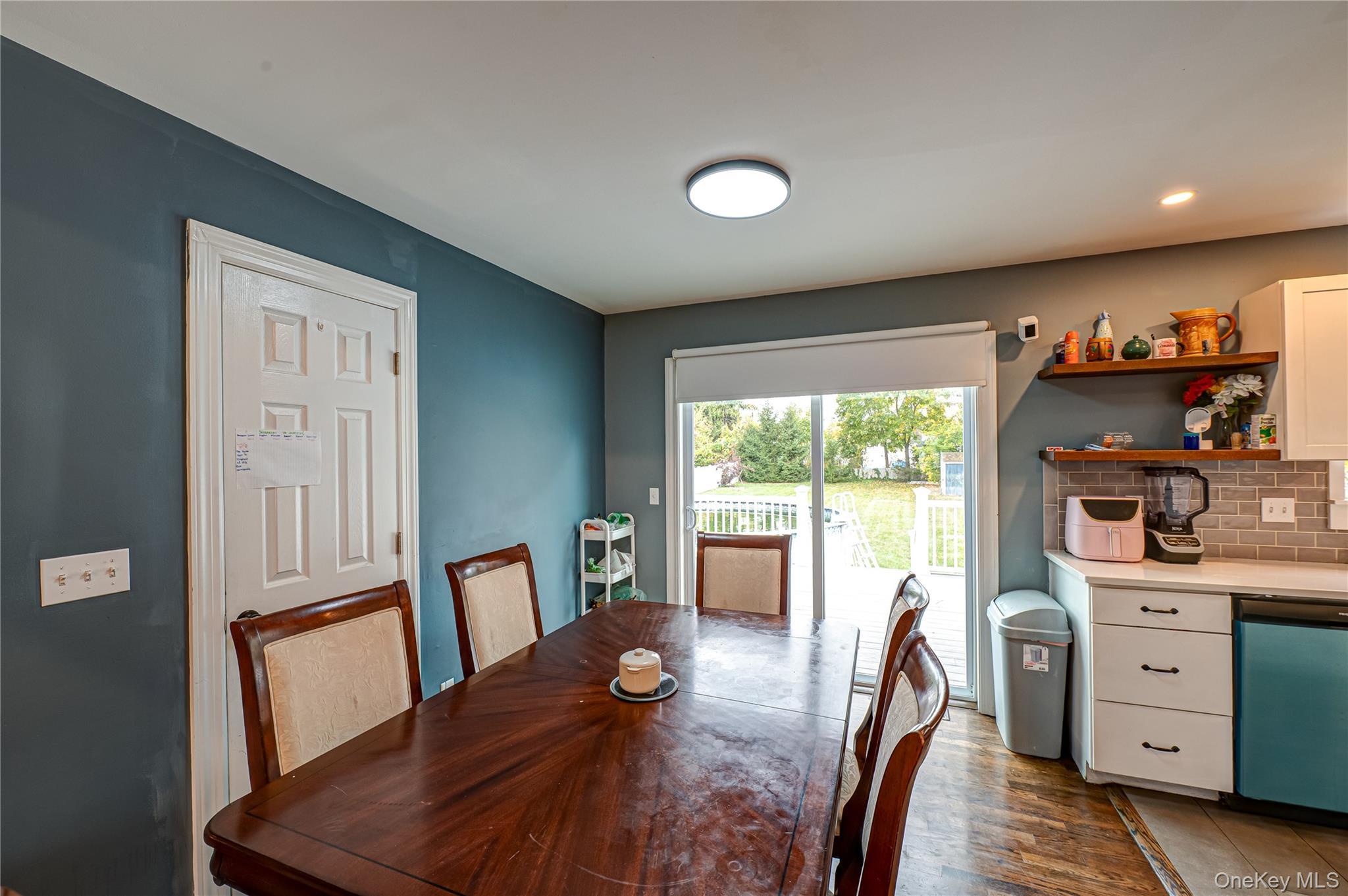 Single Family Fairway  Suffolk County, NY 11901, MLS-929088-5