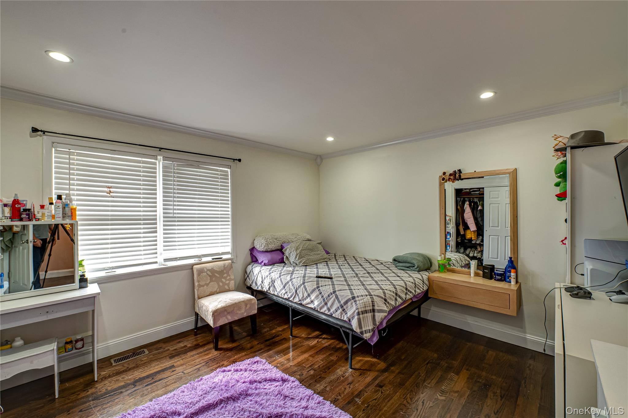 Single Family Fairway  Suffolk County, NY 11901, MLS-929088-9